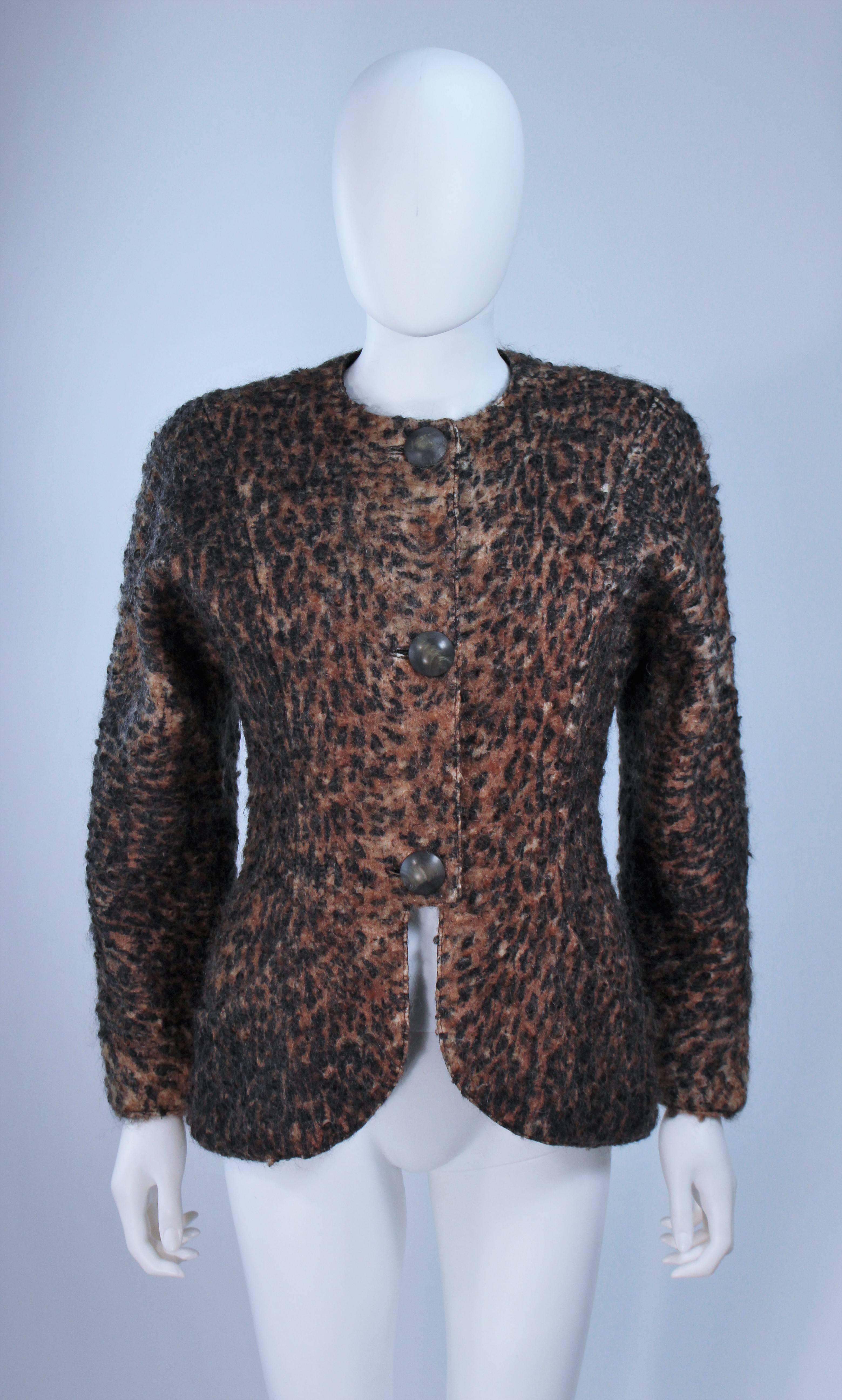 GEOFFREY BEENE Skirt Suit Ensemble with Printed Mohair Jacket Size 4-6 In Excellent Condition In Los Angeles, CA