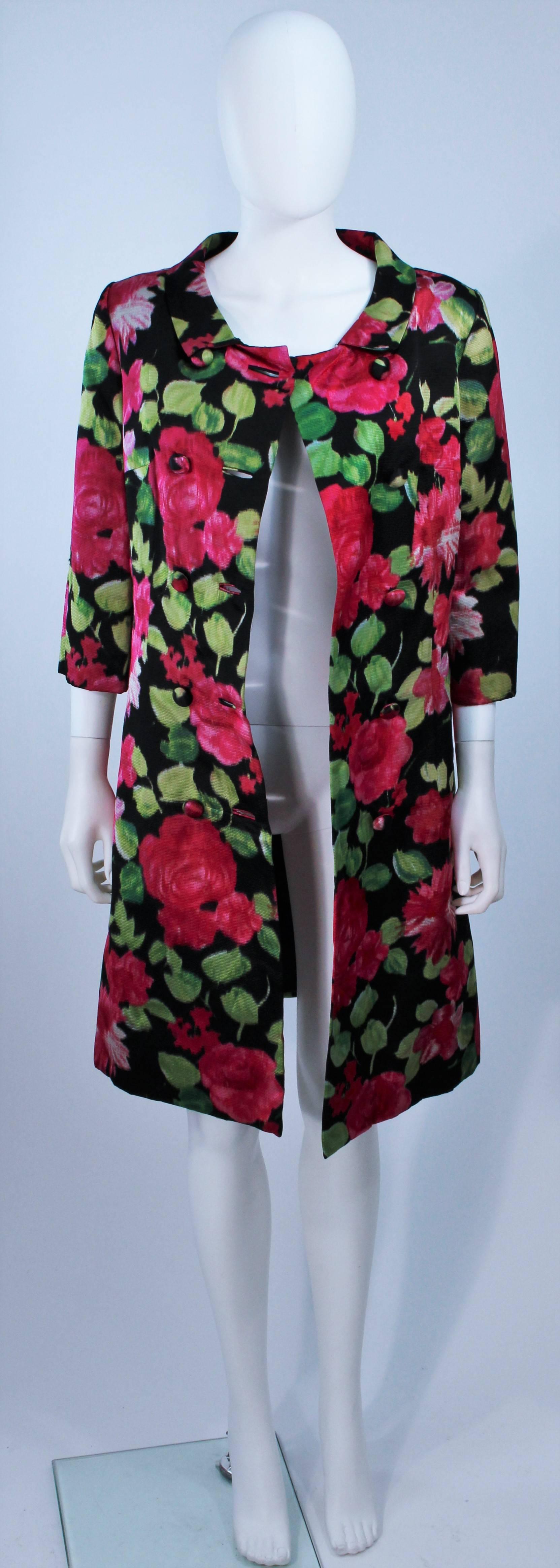 1960's Black Silk Floral Print Coat Size 6 For Sale 6