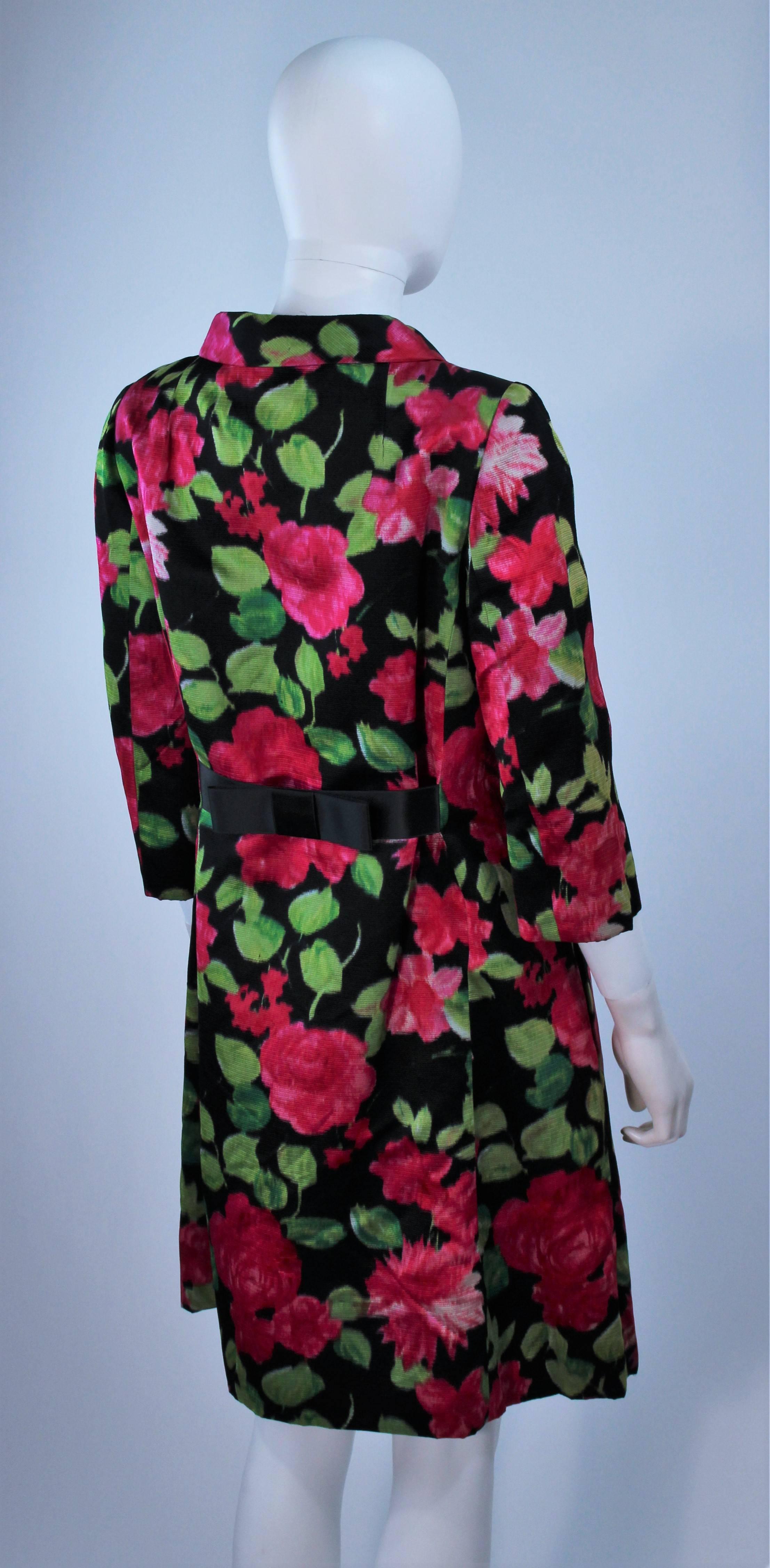 1960's Black Silk Floral Print Coat Size 6 For Sale 4