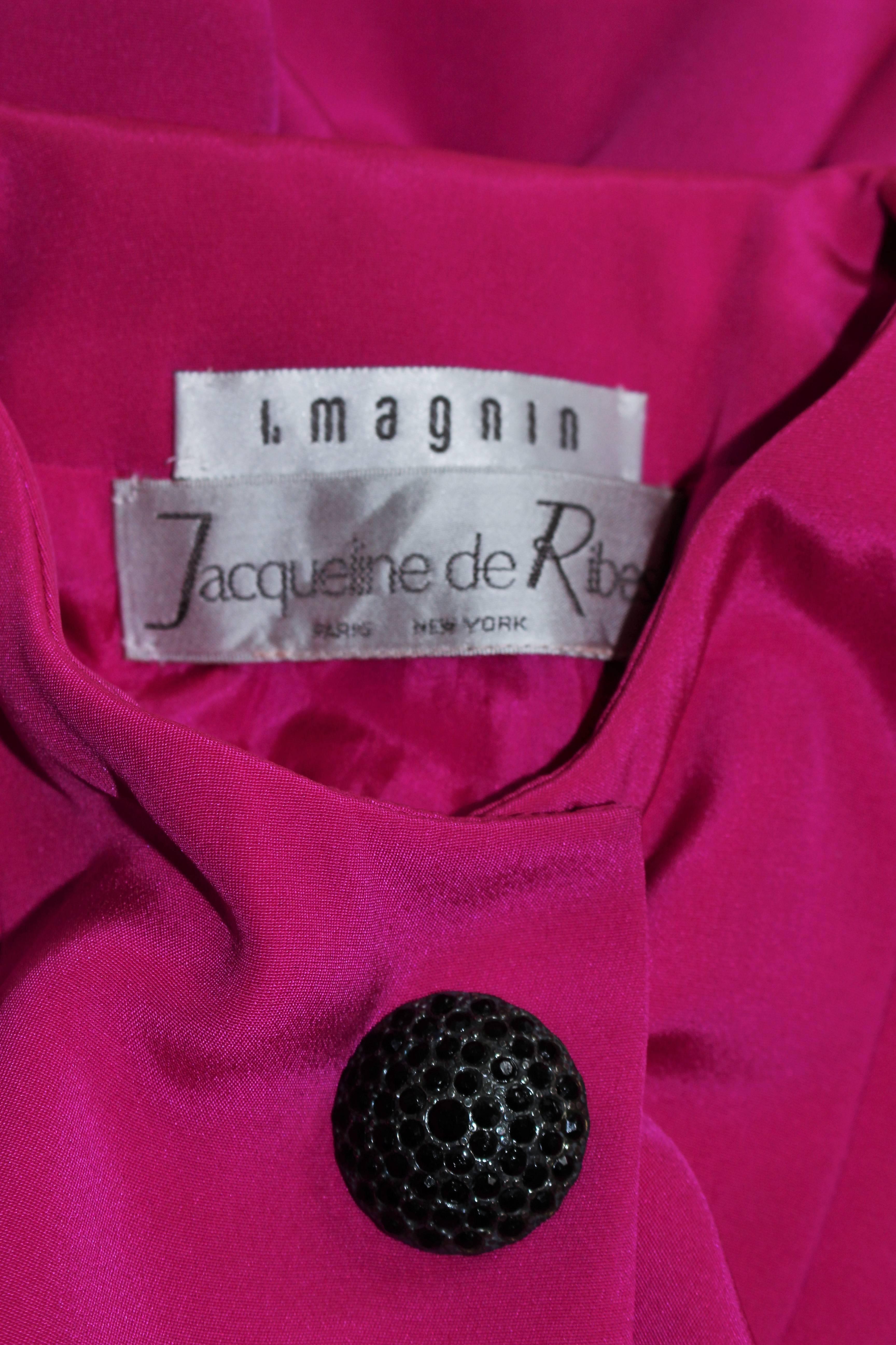 JACQUELINE DE RIBES Silk Magenta Skirt Suit with Sequin Blouse Size 6 For Sale 2