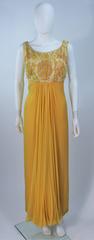 1960er Gelbes perlenbesetztes drapiertes Chiffonkleid Größe 2-4