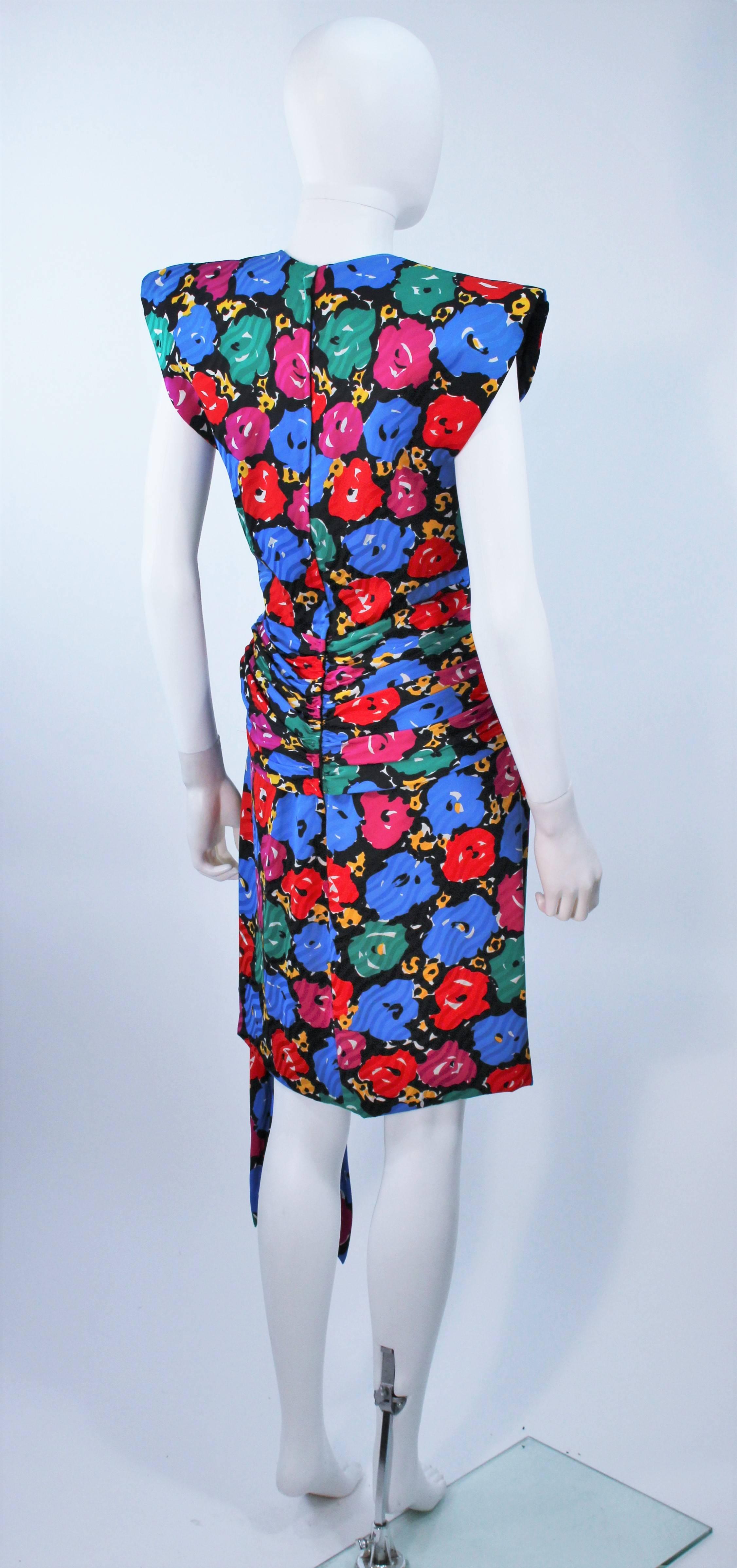 ANDREA ODICINI Floral Primary Color Print Cocktail Dress Structured Shoulder 10 In Excellent Condition For Sale In Los Angeles, CA