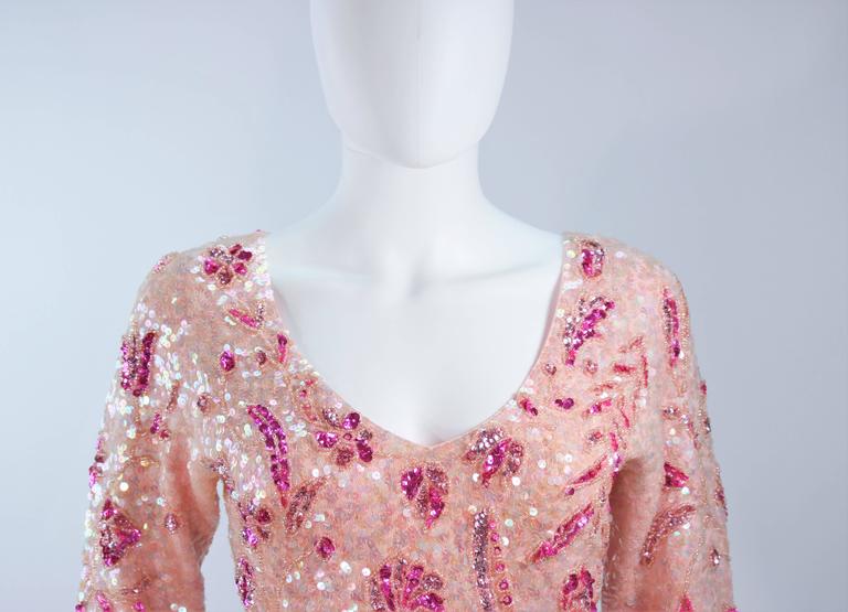 GENE SHELLY Pink Stretch Knit Beaded Wool Cocktail Dress Size 8-10 In Excellent Condition For Sale In Los Angeles, CA