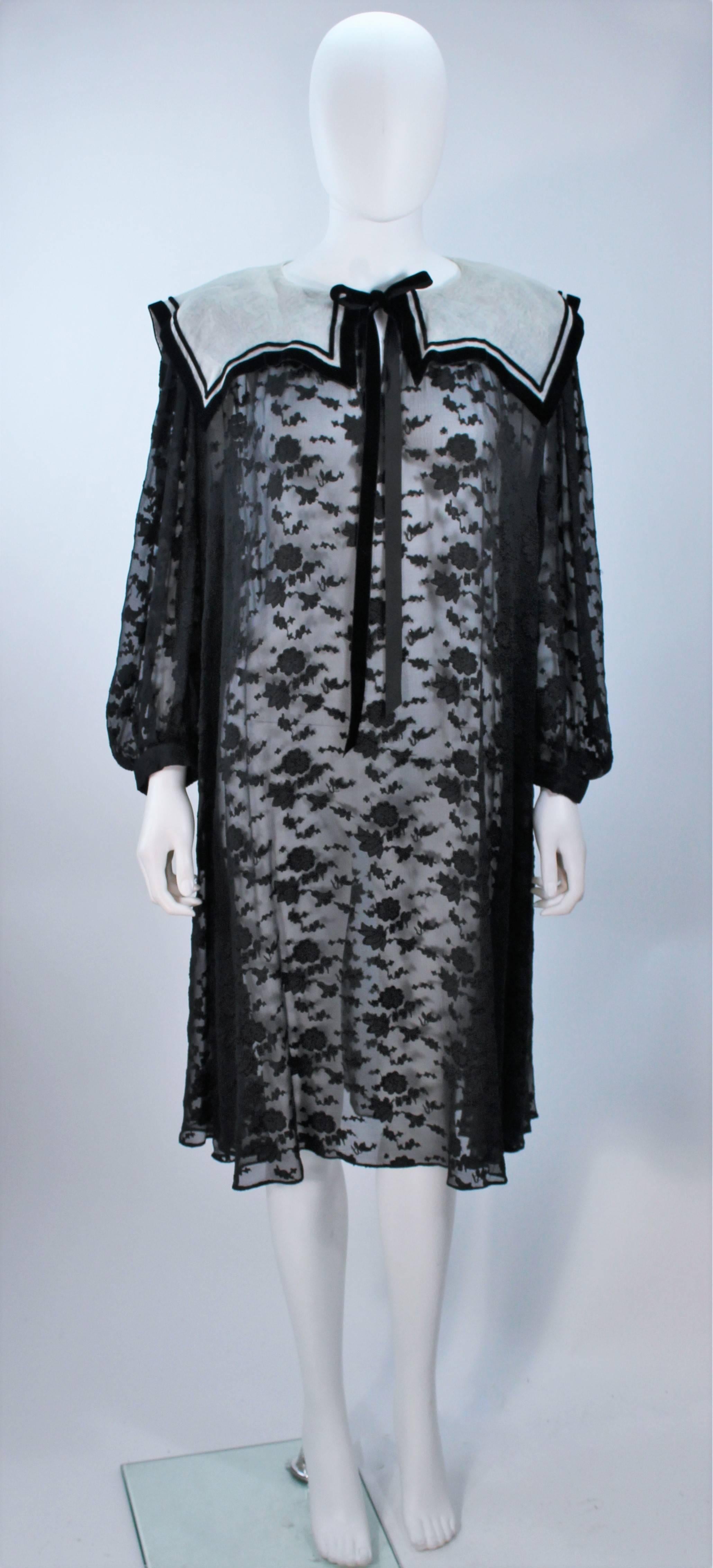 TED LAPIDUS Black Sheer Dress with Floral Detail and Velvet Trim Size 6-8 For Sale 4