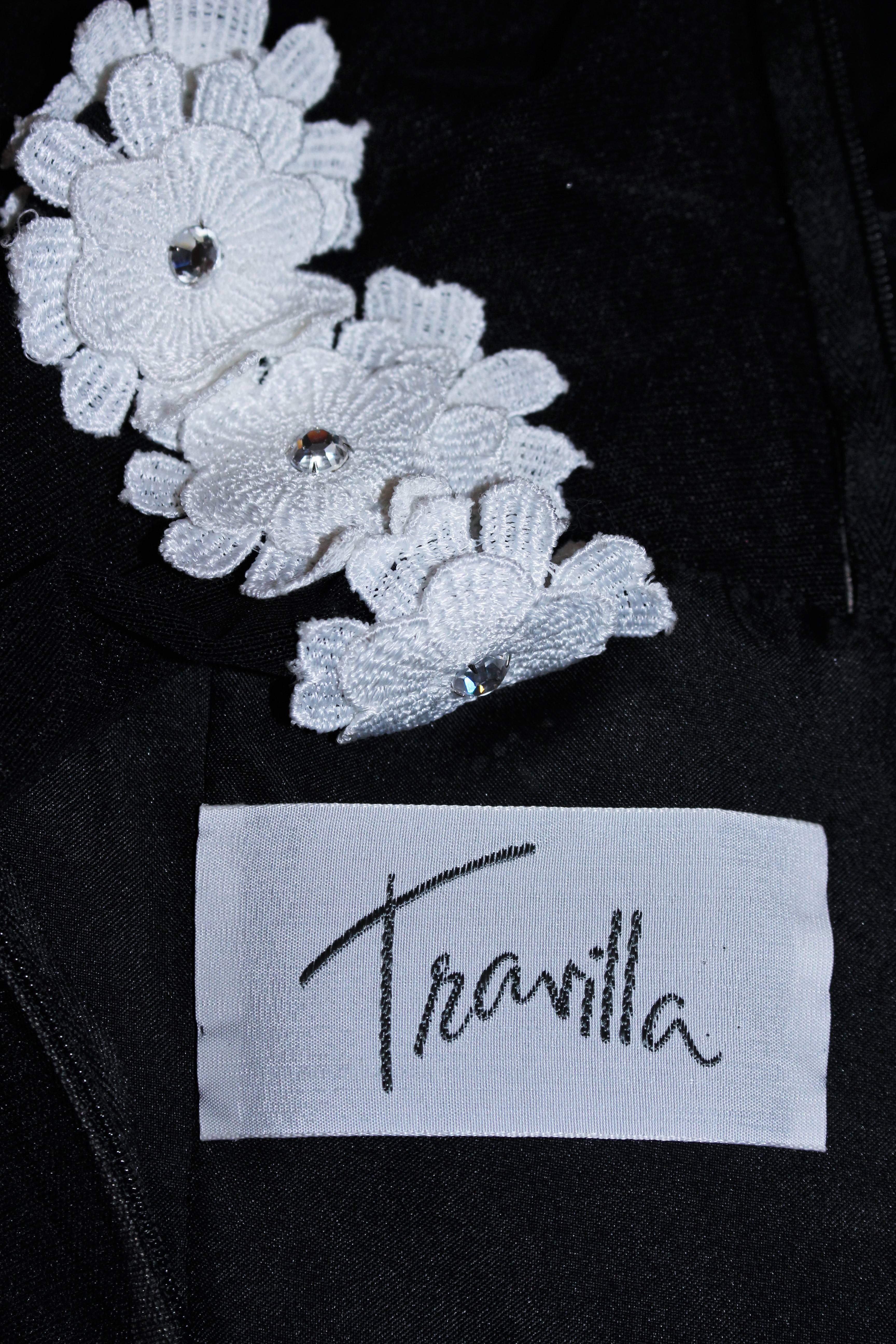 TRAVILLA Stretch Daisy Applique Cocktail Dress with Sheer Size 6-8 For Sale 3