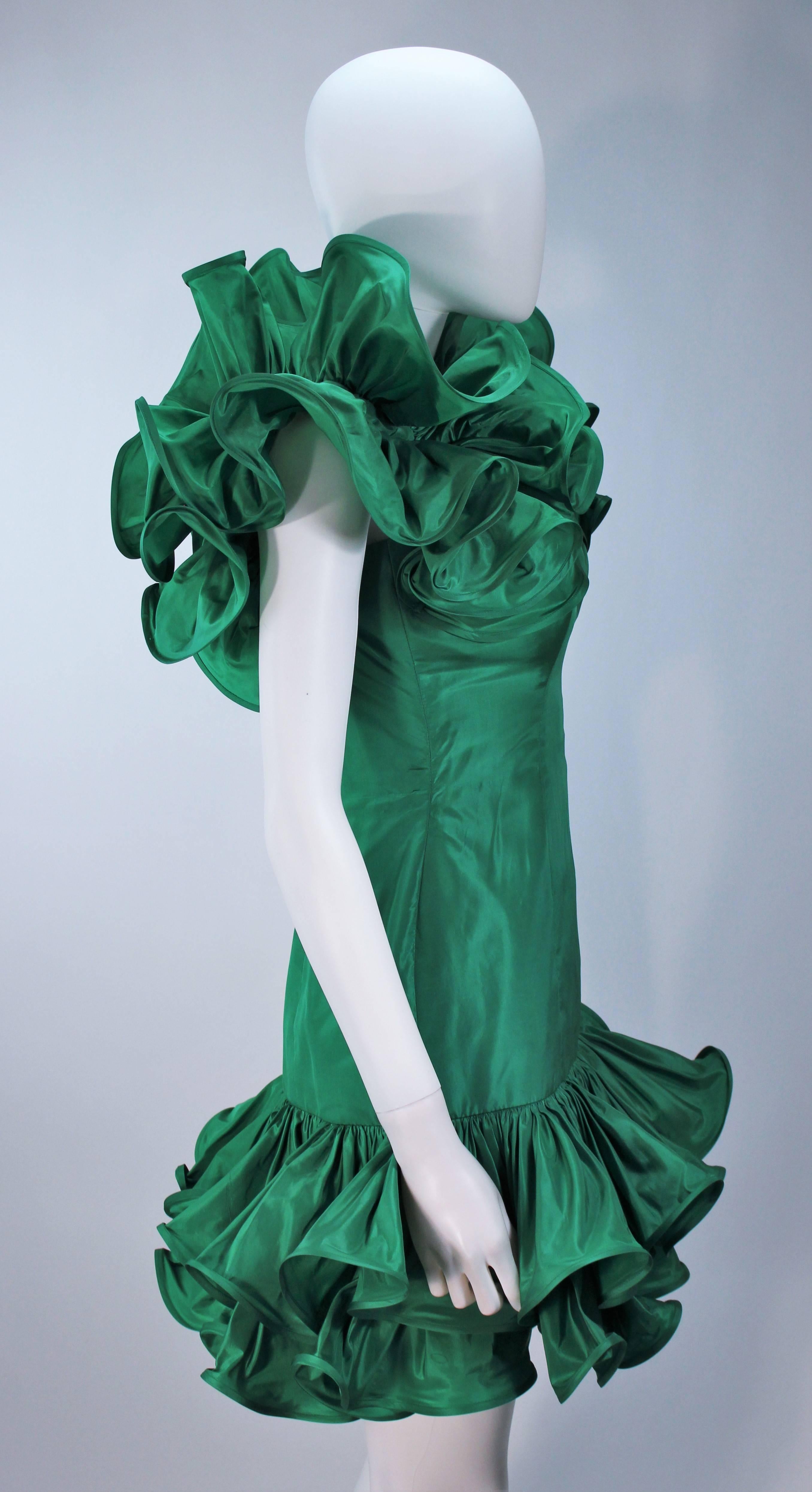 TRAVILLA Attributed Kelly Green Ruffled Cocktail Dress Size 6 3