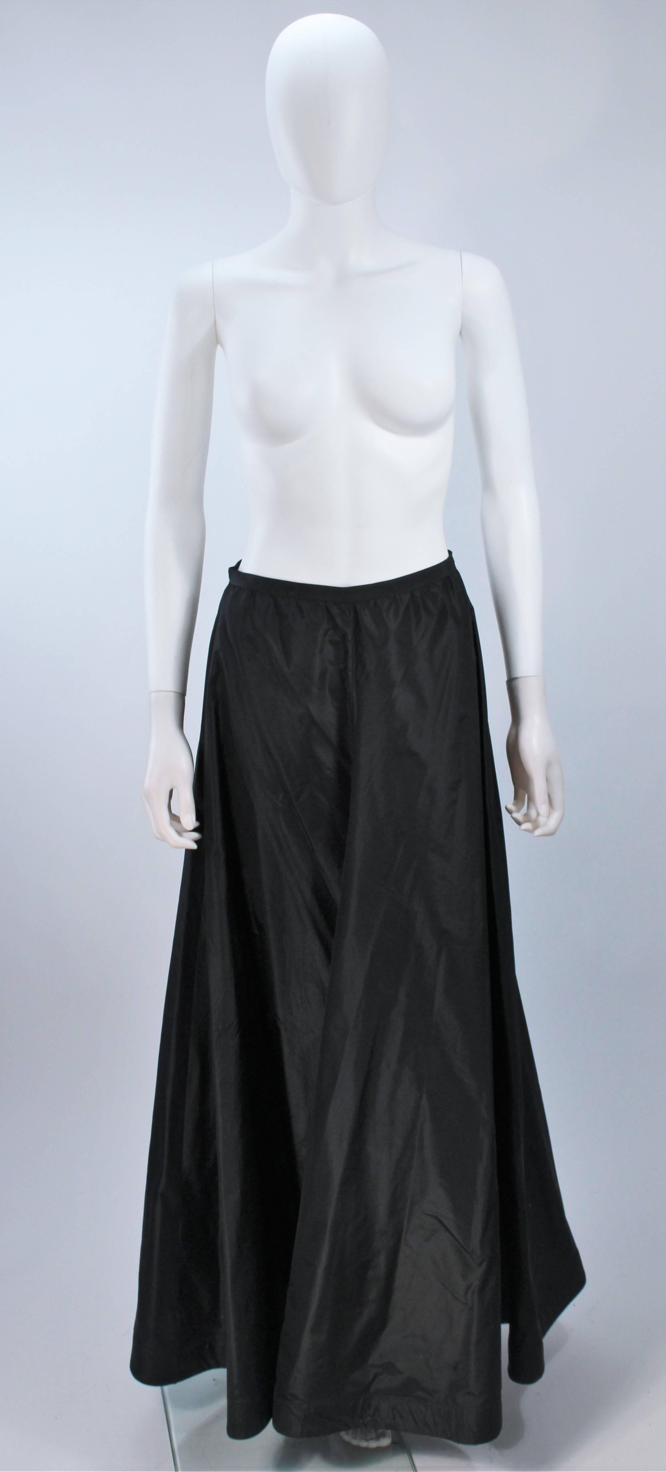 OSCAR DE LA RENTA Black Satin Gown and Embellished Jacket Ensemble Size 8 6