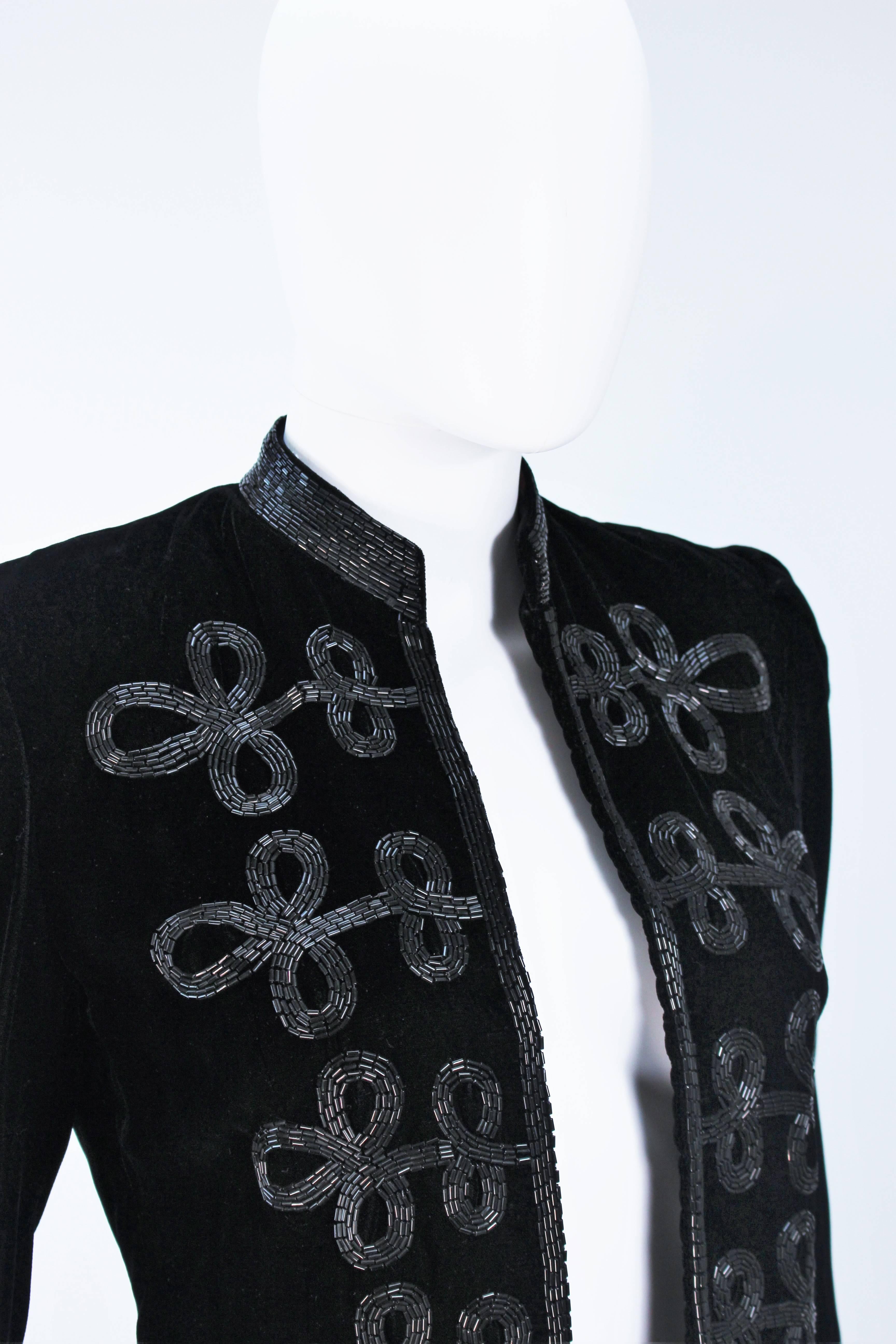 Women's OSCAR DE LA RENTA Black Velvet Beaded Jacket Size 4