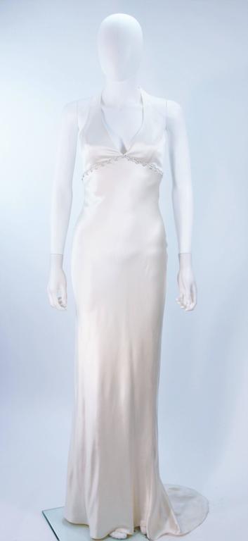 Gray MONIQUE LHUILLIER White Silk Wedding Gown with Halter & Rhinestones Size 6-8 For Sale
