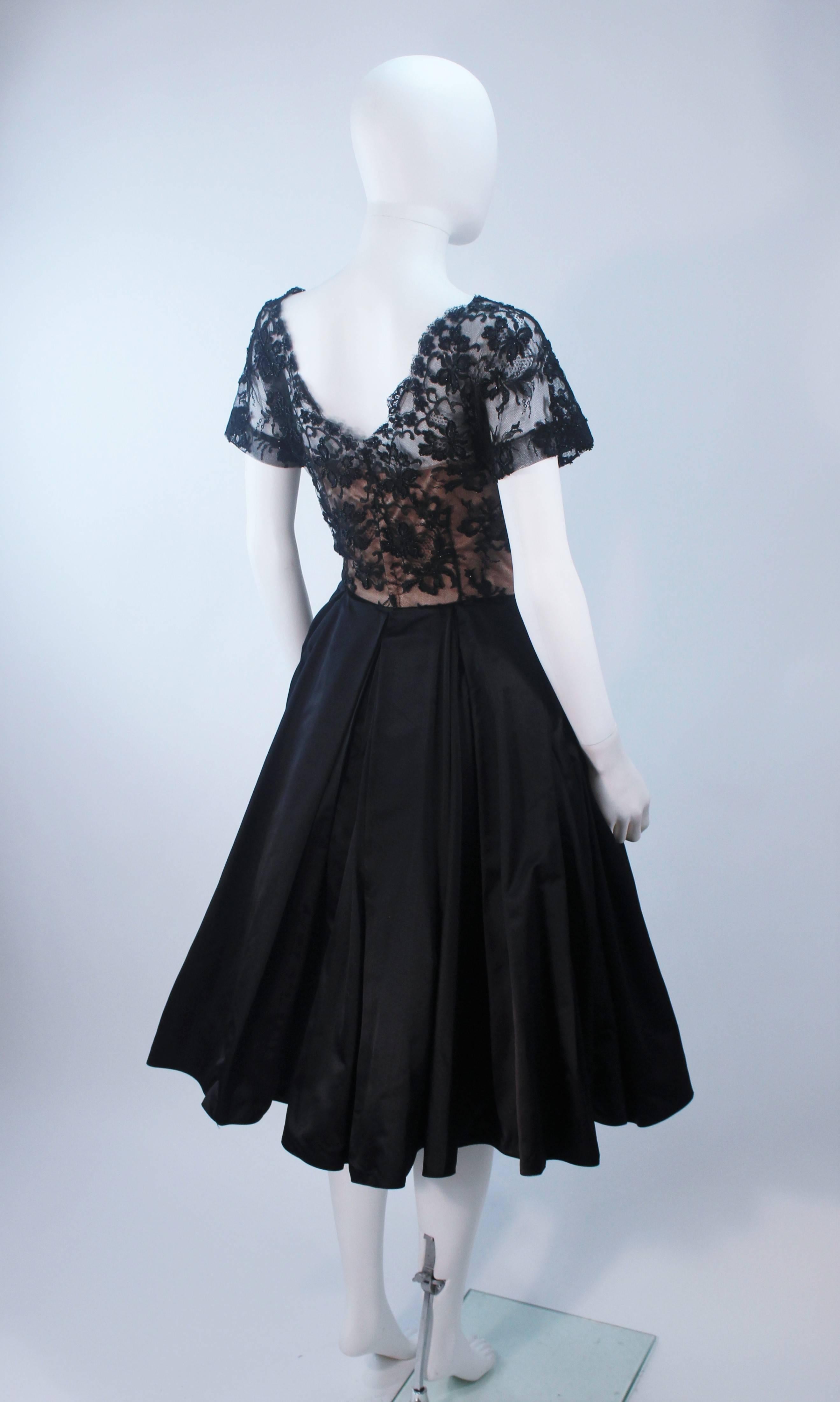 Vintage 1950's Custom Lace Cocktail Dress Size 2-4 For Sale 4