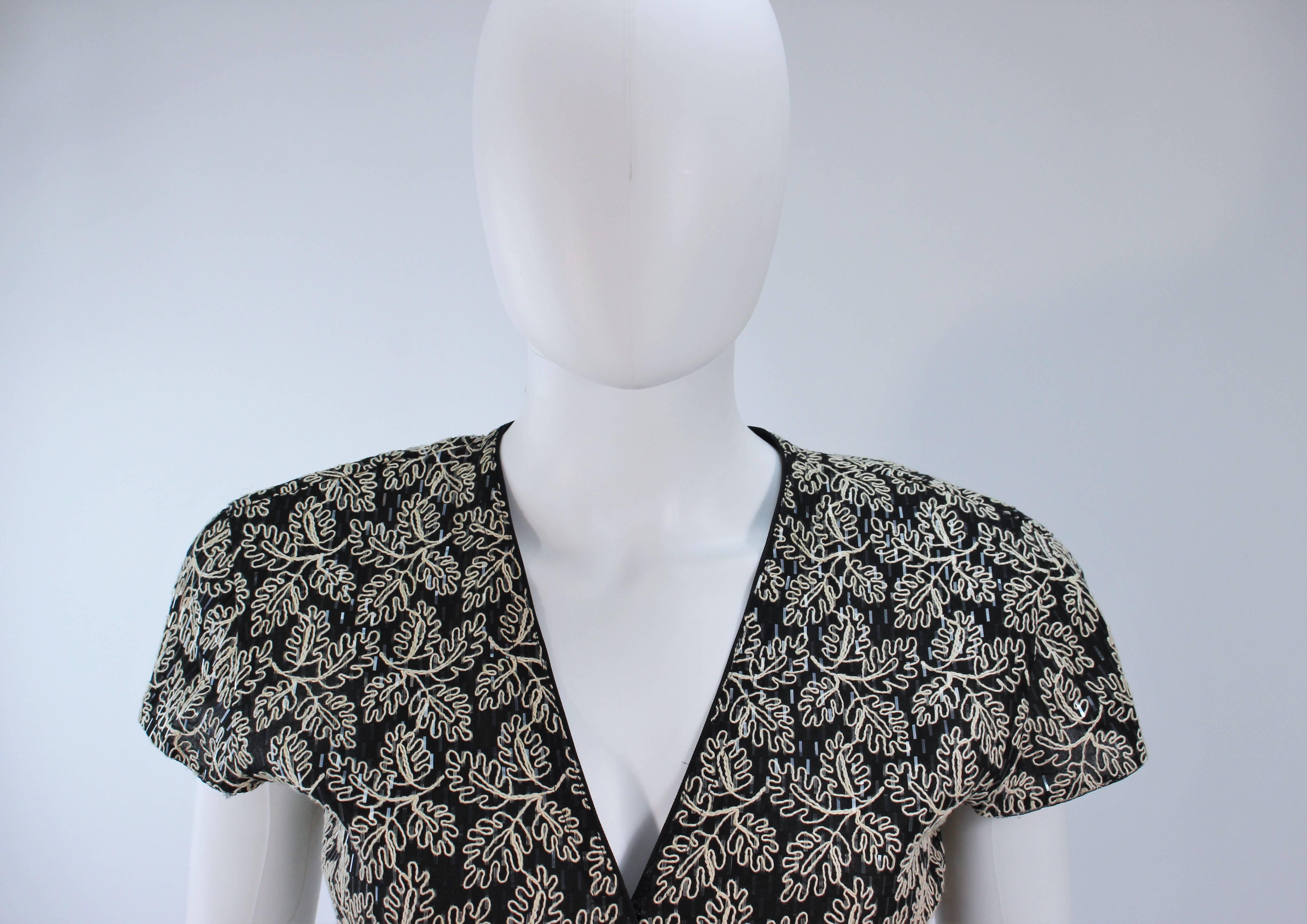 GIORGIO ARMANI Black and White Floral Sequin Jacket Size 40 In Excellent Condition In Los Angeles, CA