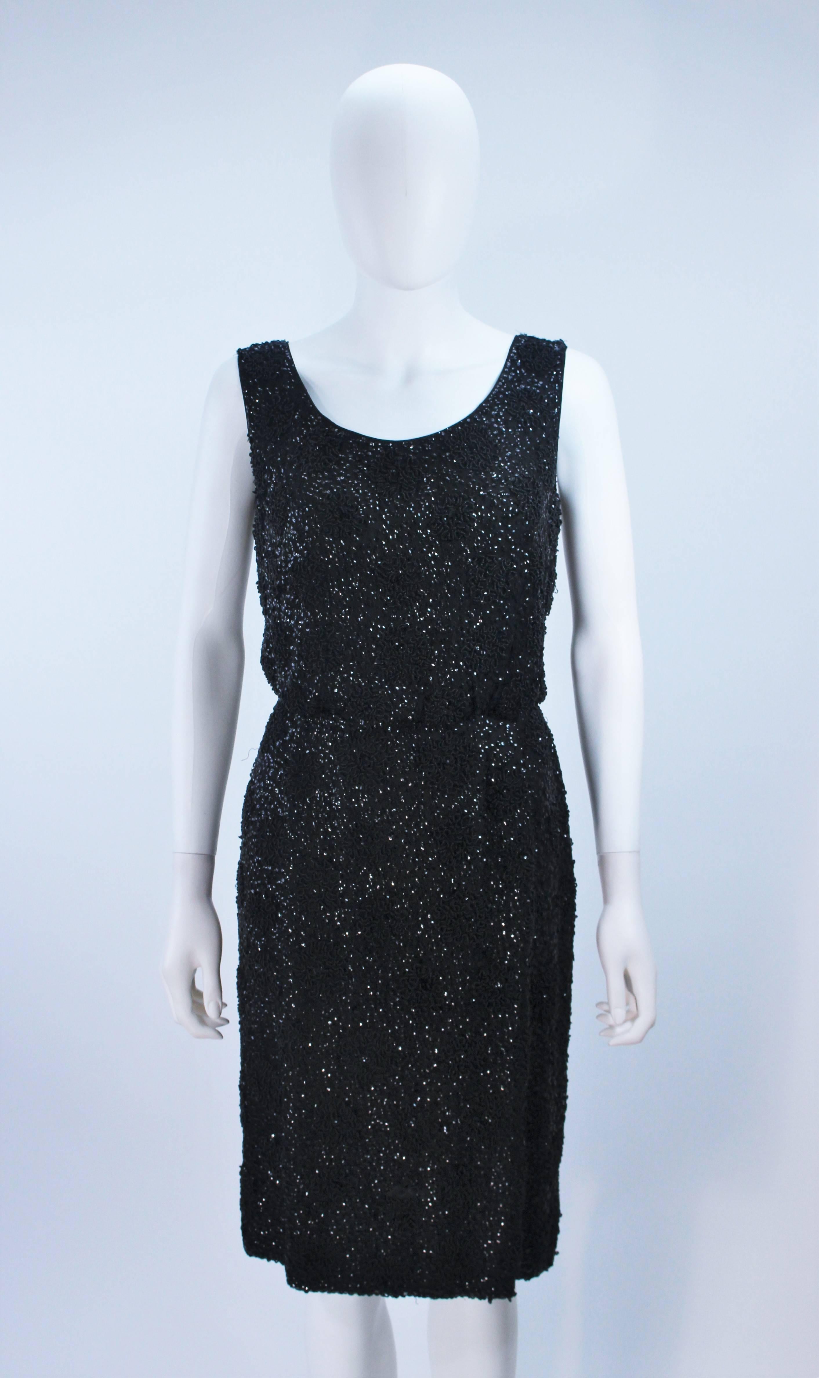 Vestido de cóctel con cuentas de gasa de seda negra de los años 60 Talla 4 Negro en venta