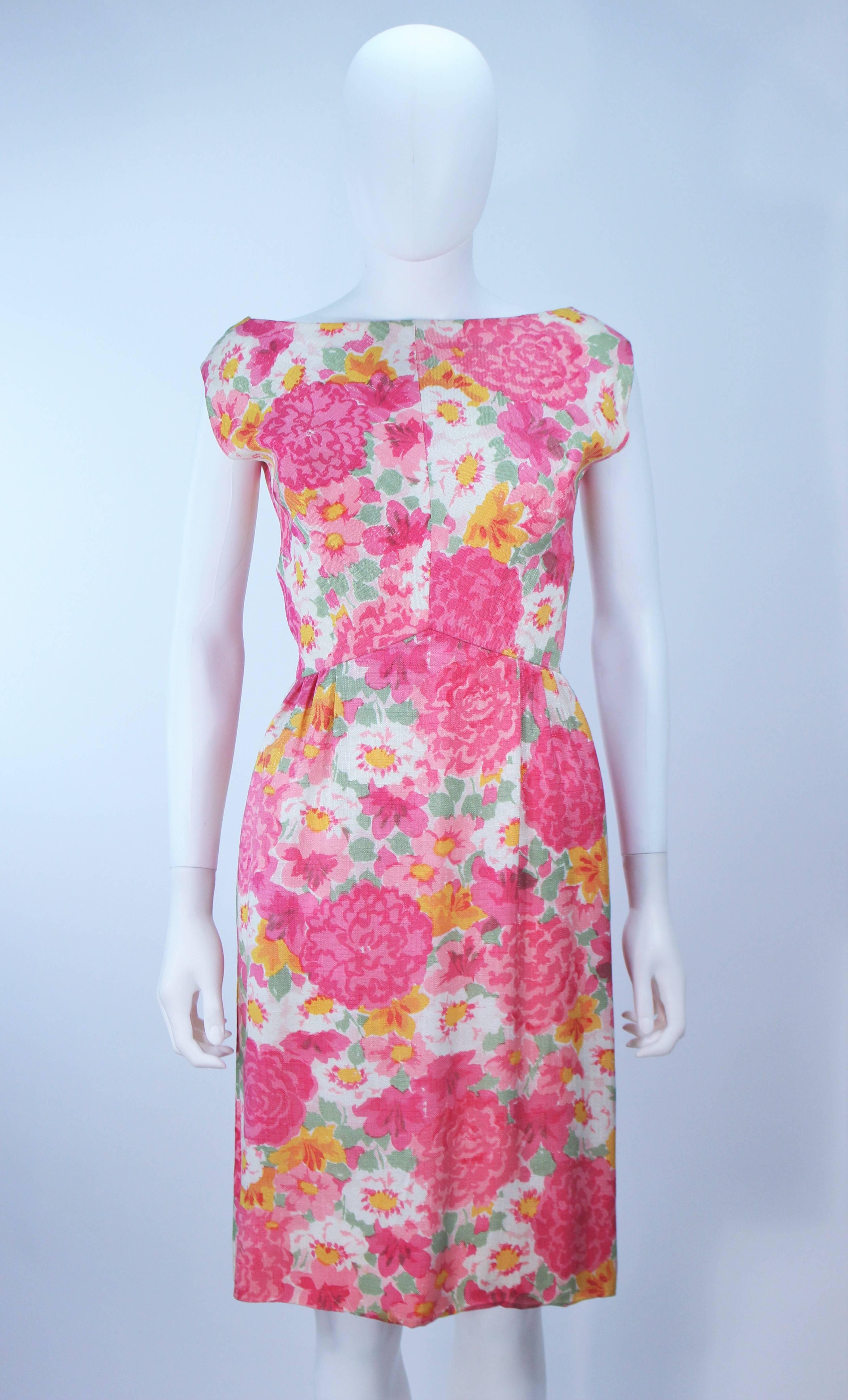 1960's Pink Multi-Color Floral Raw Silk Dress with Bow Size 2 4  In Excellent Condition For Sale In Los Angeles, CA