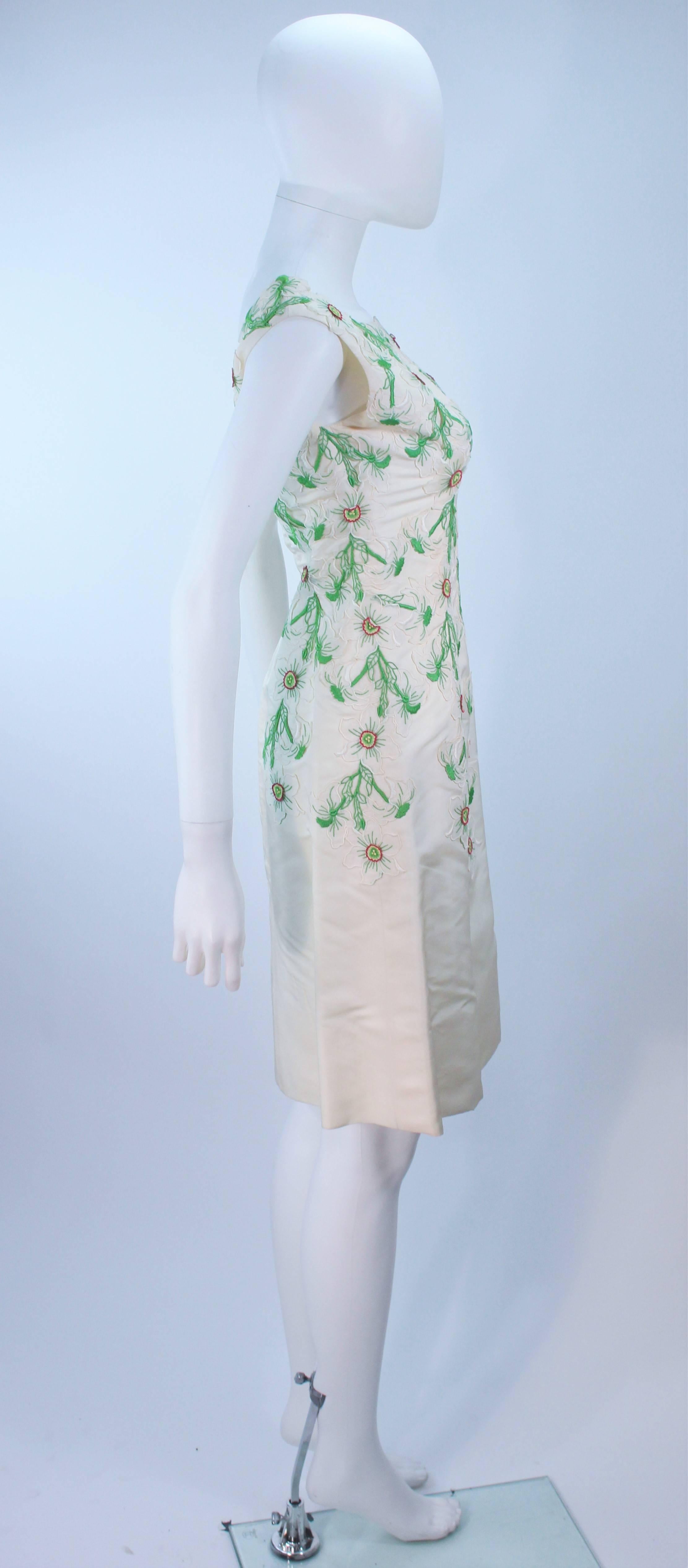 BETTY HIGGINS Cream Floral Pattern Lace Dress Size 4 For Sale 2