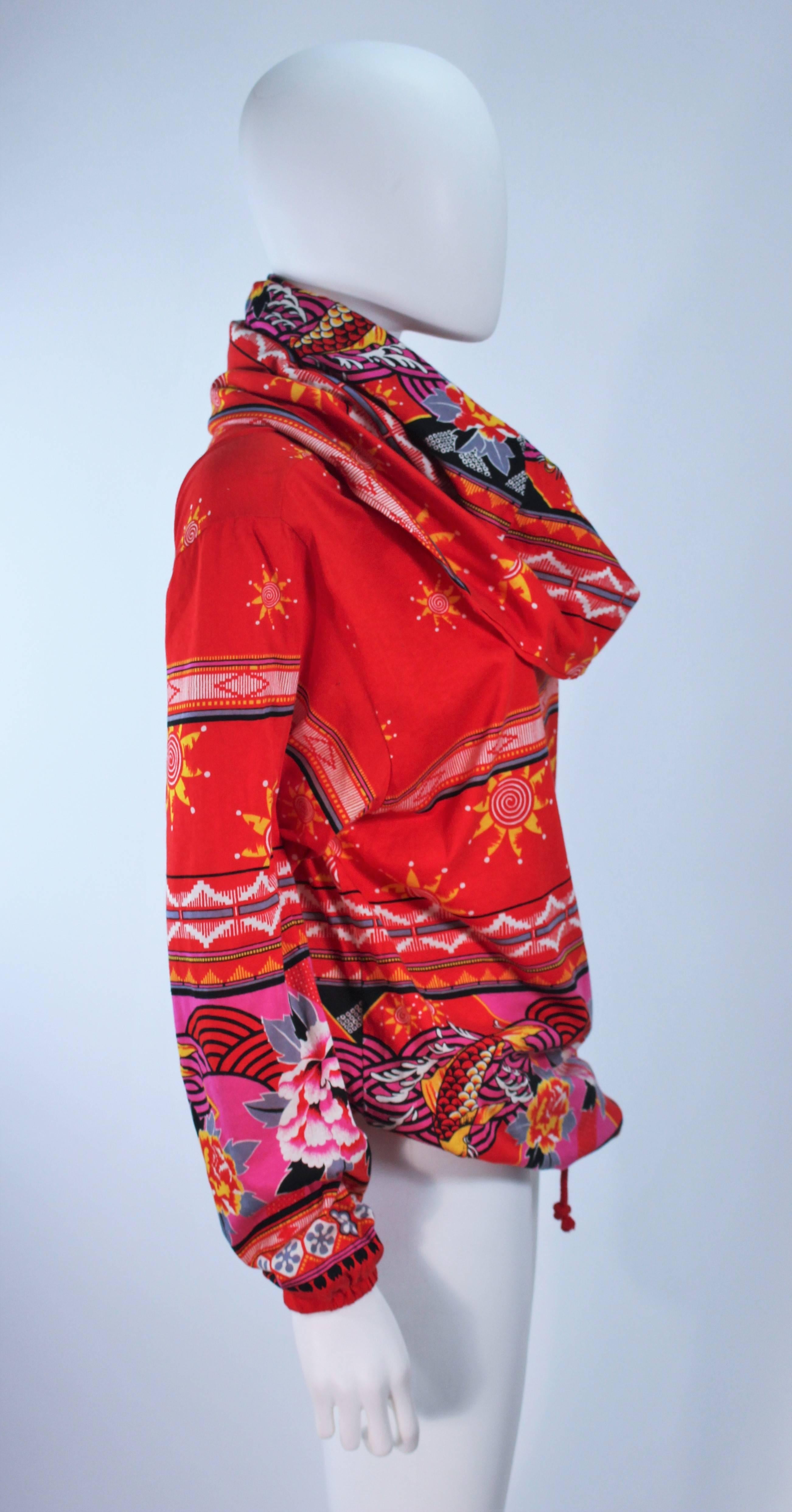 Women's KANSAI Japan Printed Cotton Drawstring Top with Oversize Collar Hood Size 6 8 For Sale