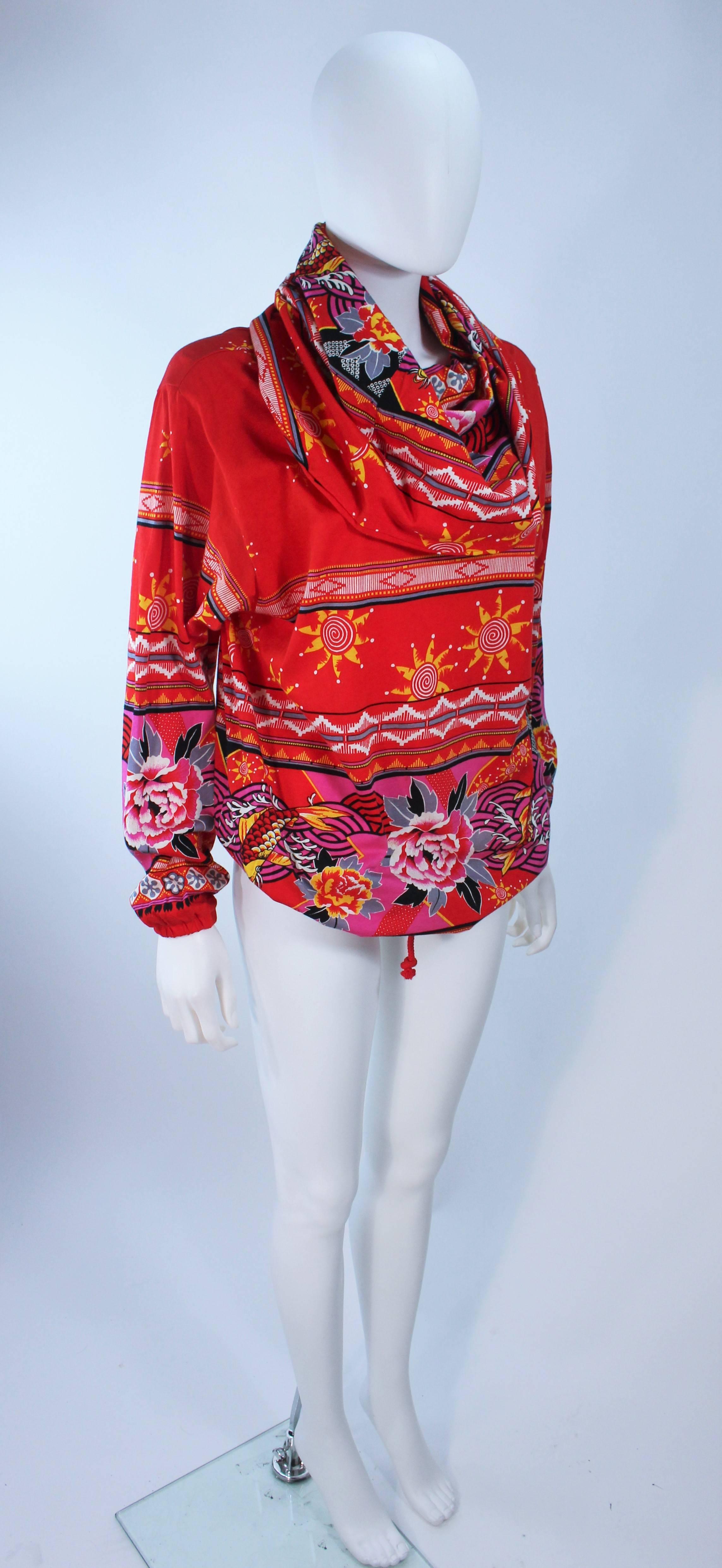 KANSAI Japan Printed Cotton Drawstring Top with Oversize Collar Hood Size 6 8 In New Condition For Sale In Los Angeles, CA