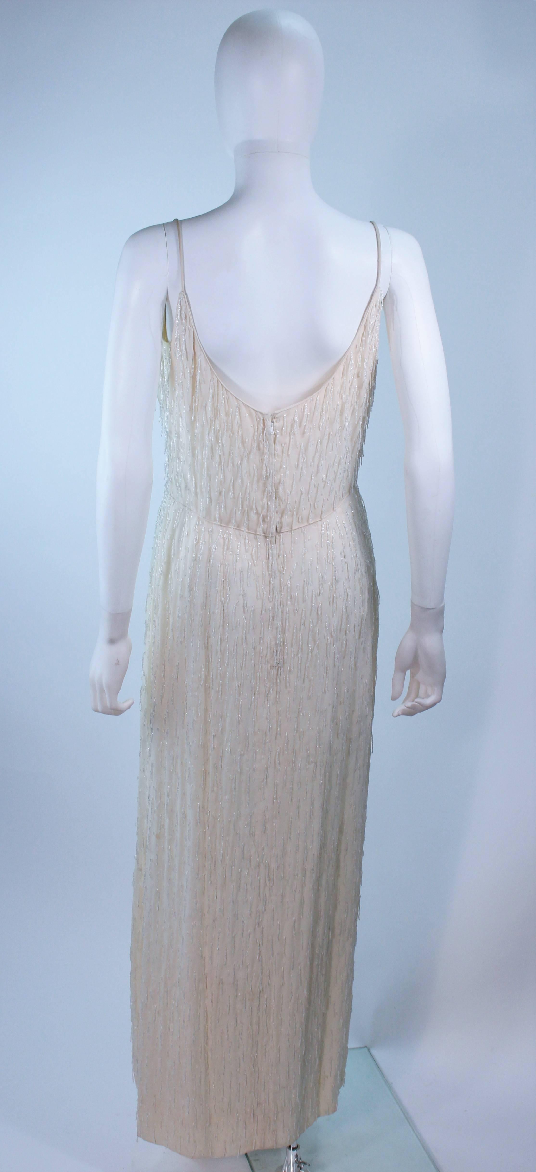 Weißes weißes Vintage Perlenfransen-Kleid mit Bolero Größe 10 im Angebot 3