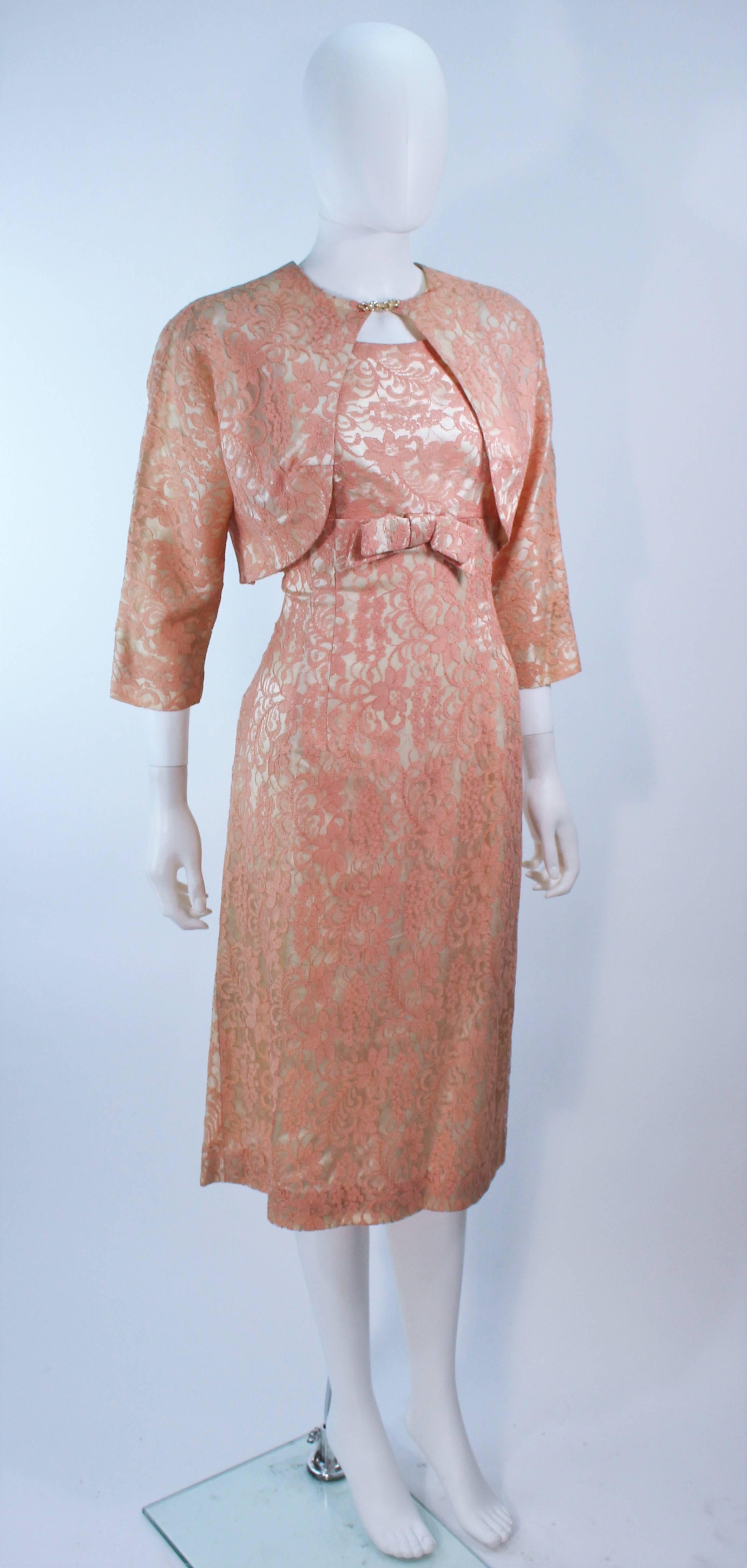 1950's Peach Lace Ensemble Cocktail Dress with Bolero Size 10 In Excellent Condition In Los Angeles, CA