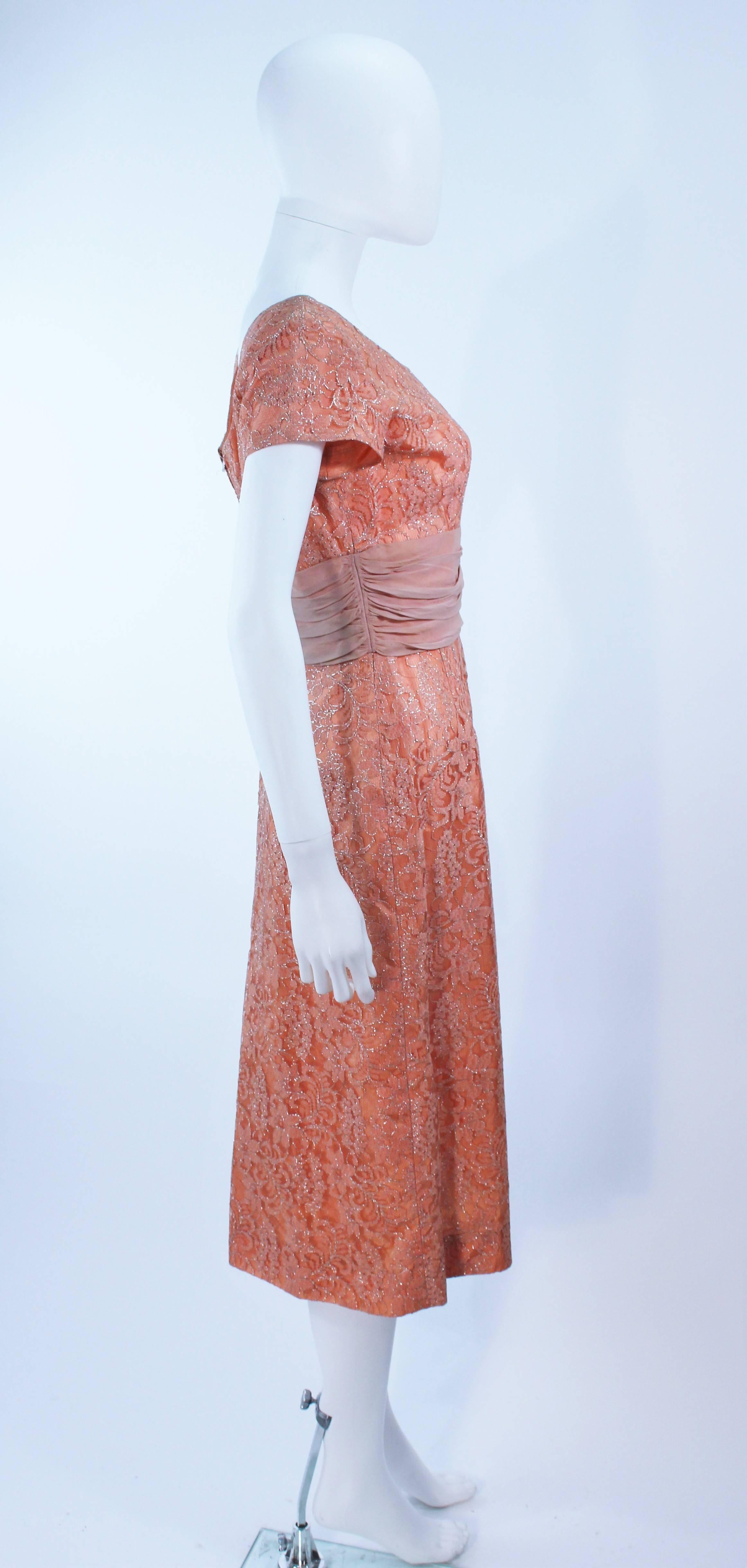 1950's Peach Metallic Lace Short Sleeve Cocktail Dress Size 6 In Excellent Condition For Sale In Los Angeles, CA