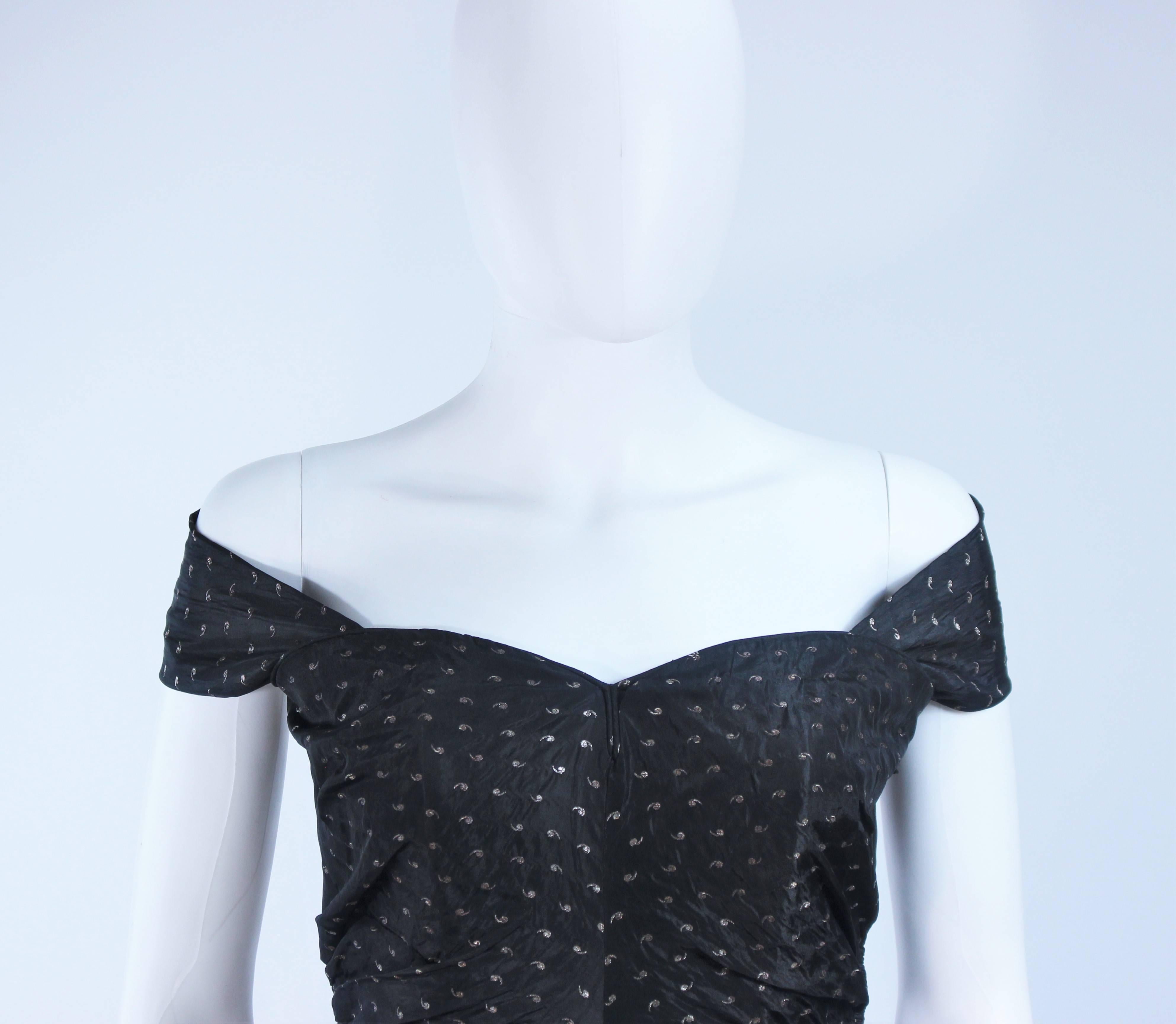 CEIL CHAPMAN Black & Gold Metallic Gown with Peplum Size 2 4 In Excellent Condition For Sale In Los Angeles, CA