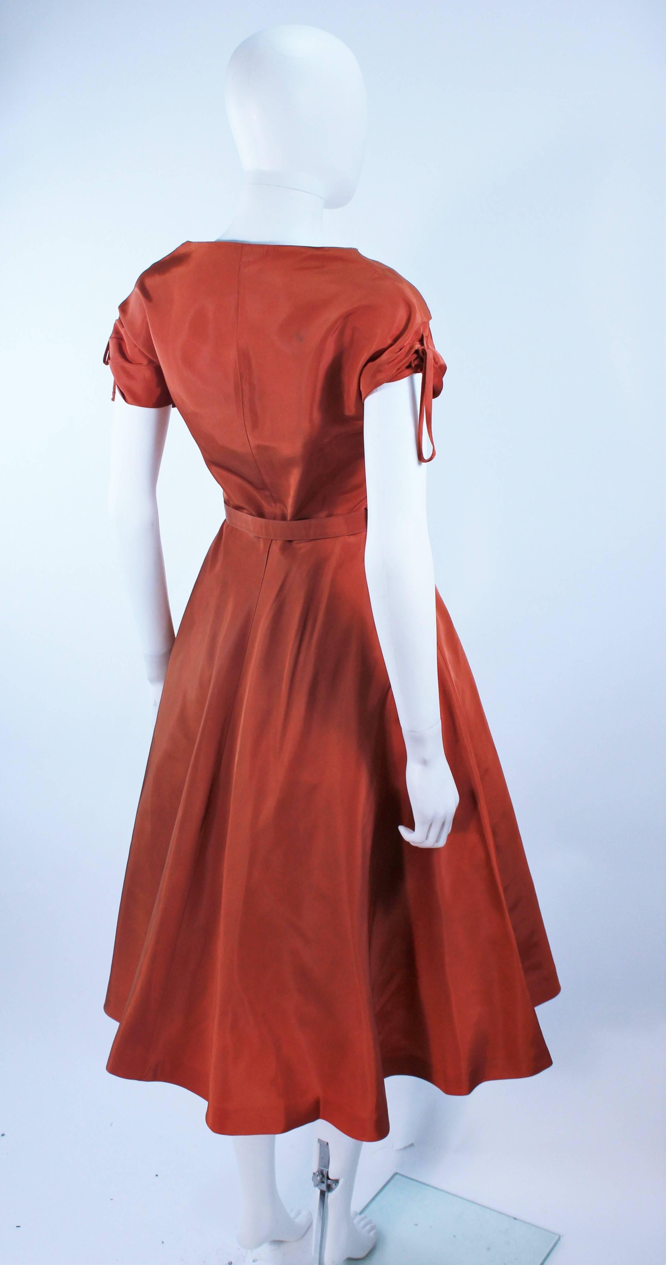 DELLTOWN 1950's Burnished Orange Scalloped Edge Cocktail Dress Size 2 In Excellent Condition For Sale In Los Angeles, CA
