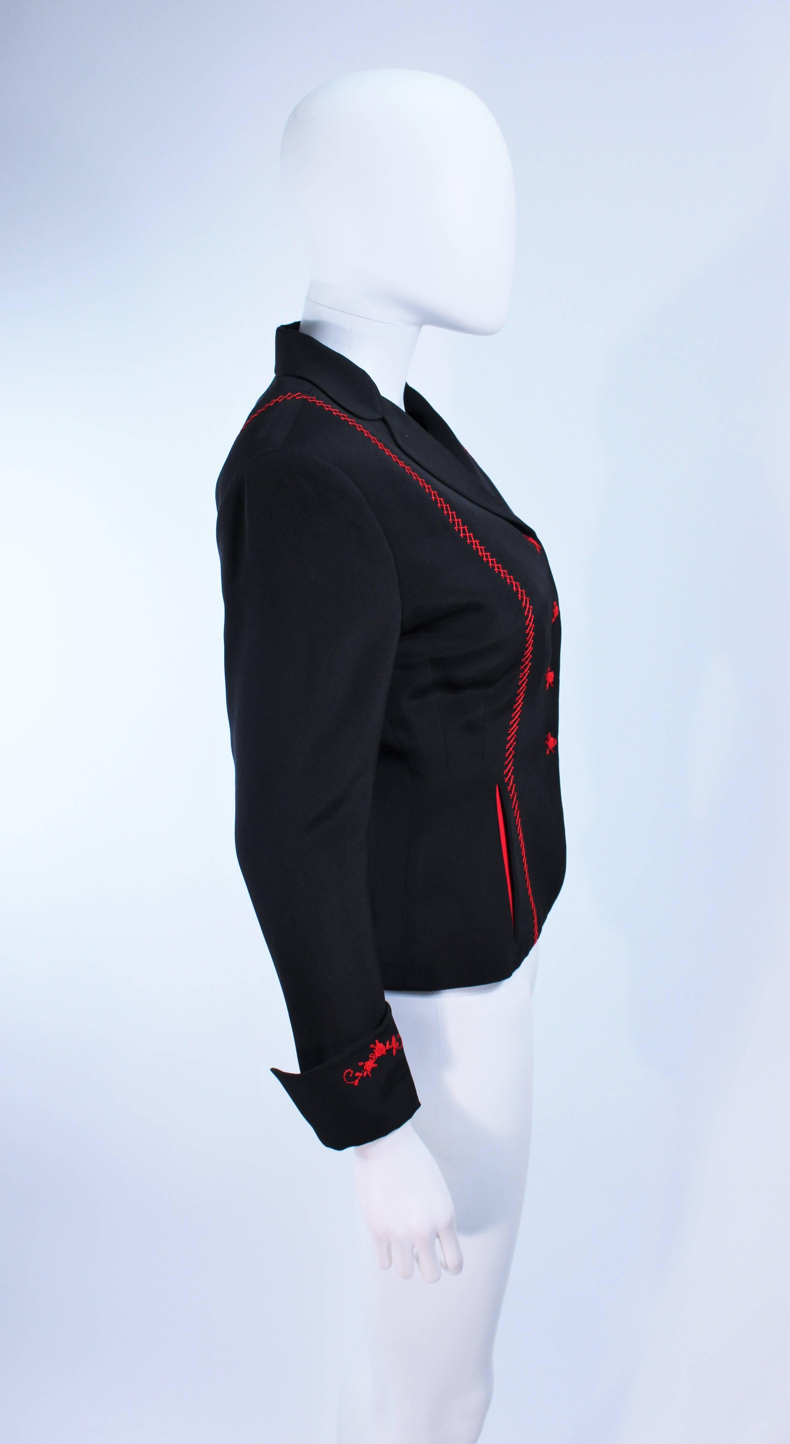 RICHARD TYLER Black and Red Fitted Jacket with Floral Pattern Size 2 4 In Excellent Condition For Sale In Los Angeles, CA