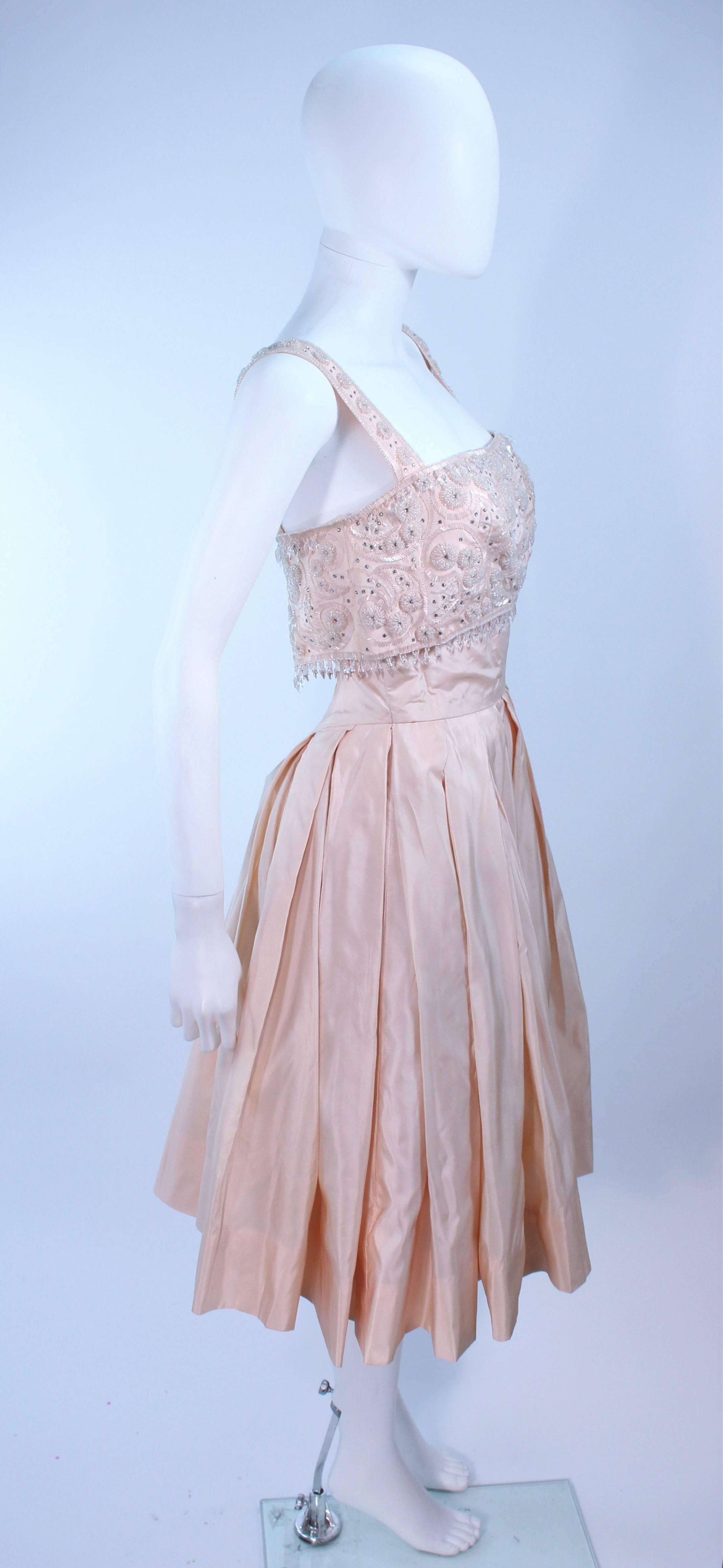 EDITH HEYMAN 1950er Rosa Seide Cocktail verschönert Kleid Größe 4 im Angebot 1