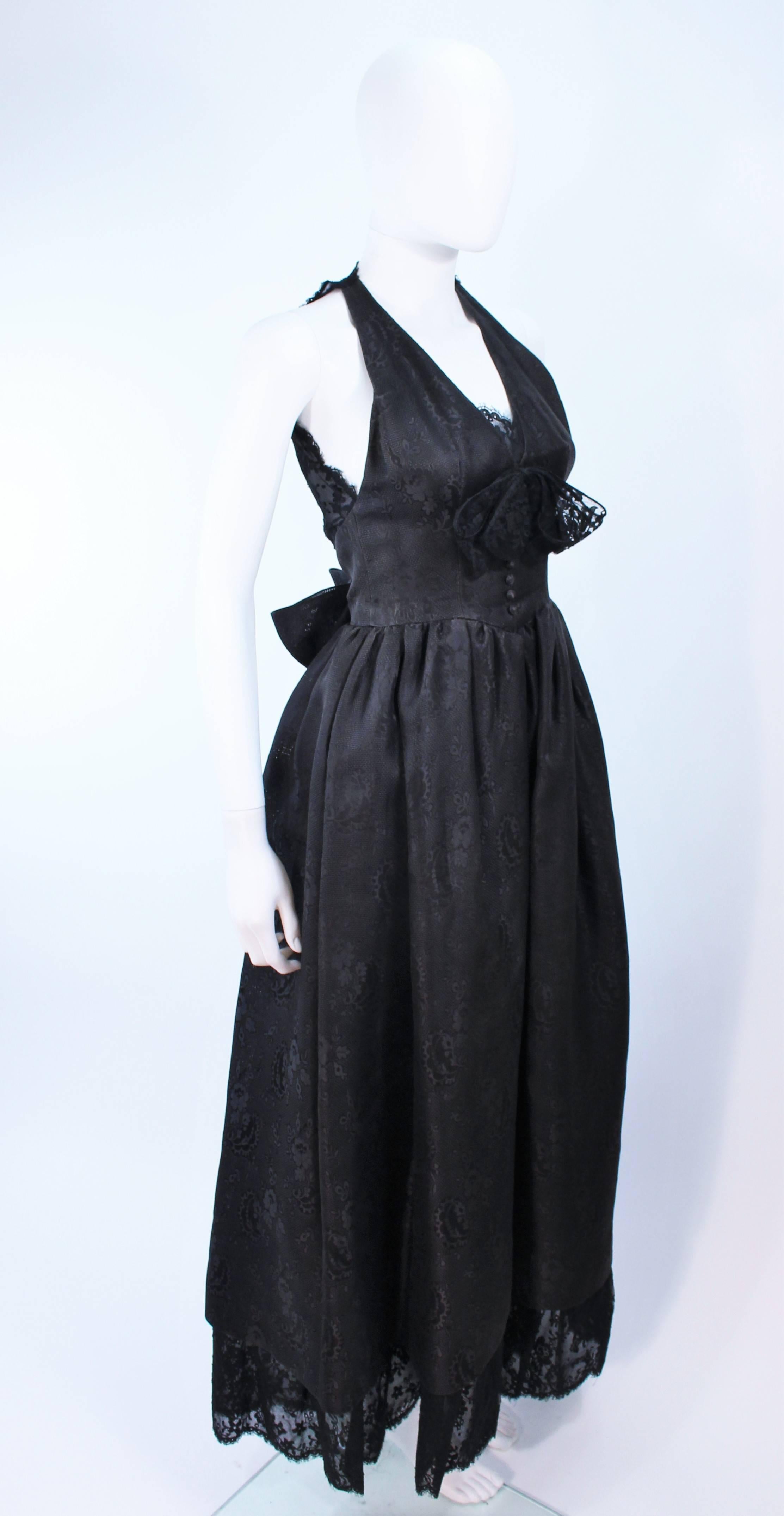 NINA RICCI Black Lace and Brocade Gown Size 0 In Excellent Condition For Sale In Los Angeles, CA