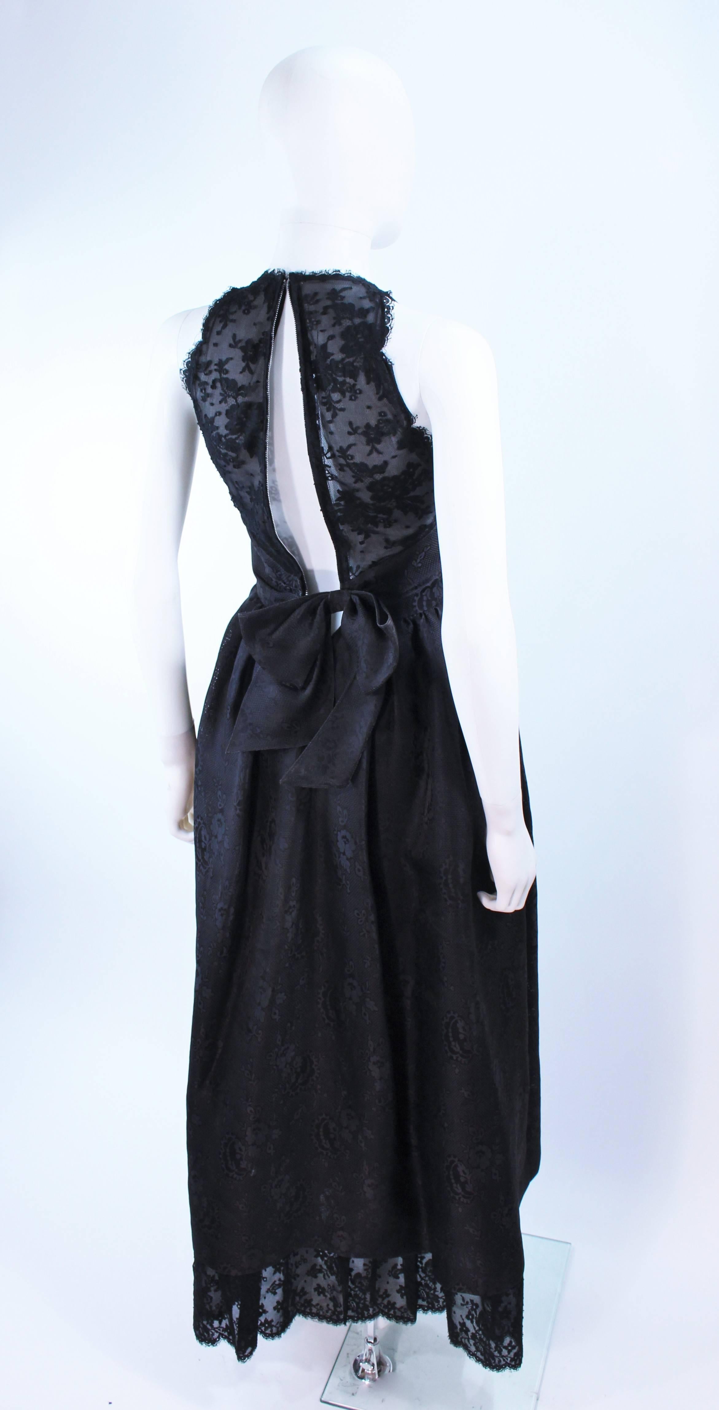 NINA RICCI Robe noire en dentelle et brocart, Taille 0 en vente 3