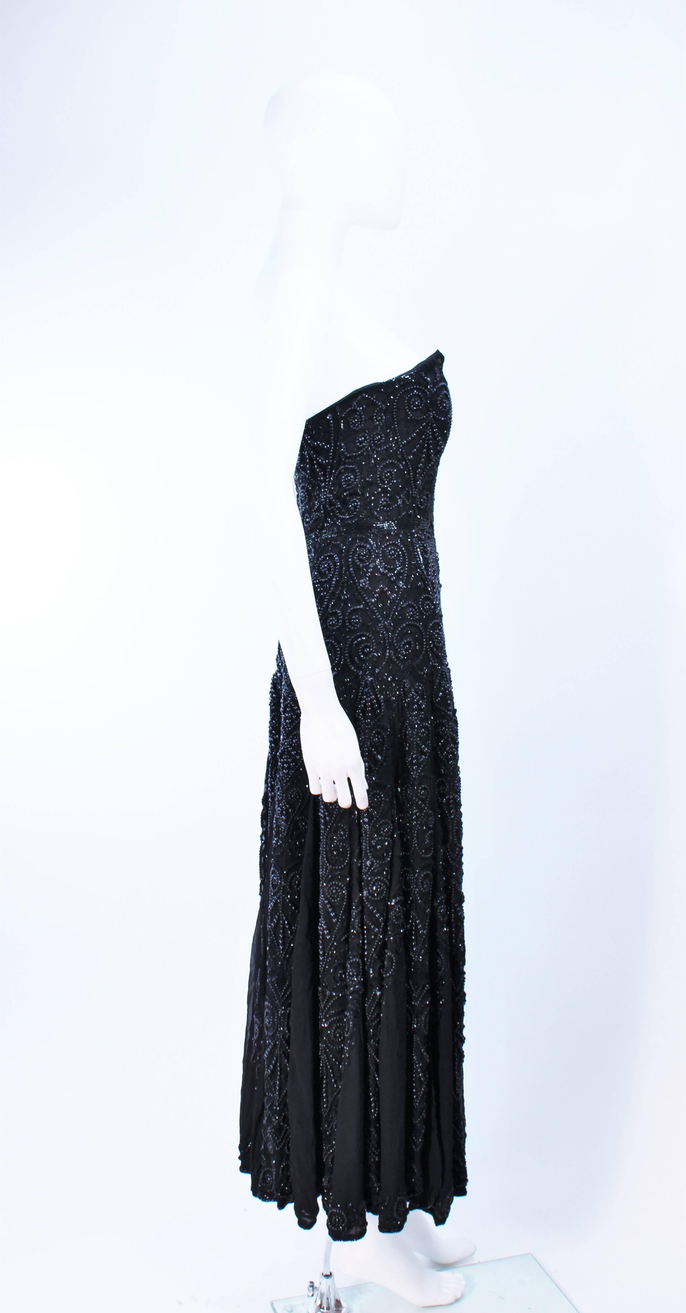 EAVIS & BROWN Vestido sin tirantes de terciopelo negro con muchas cuentas y gasa Talla 2 4 en venta 3