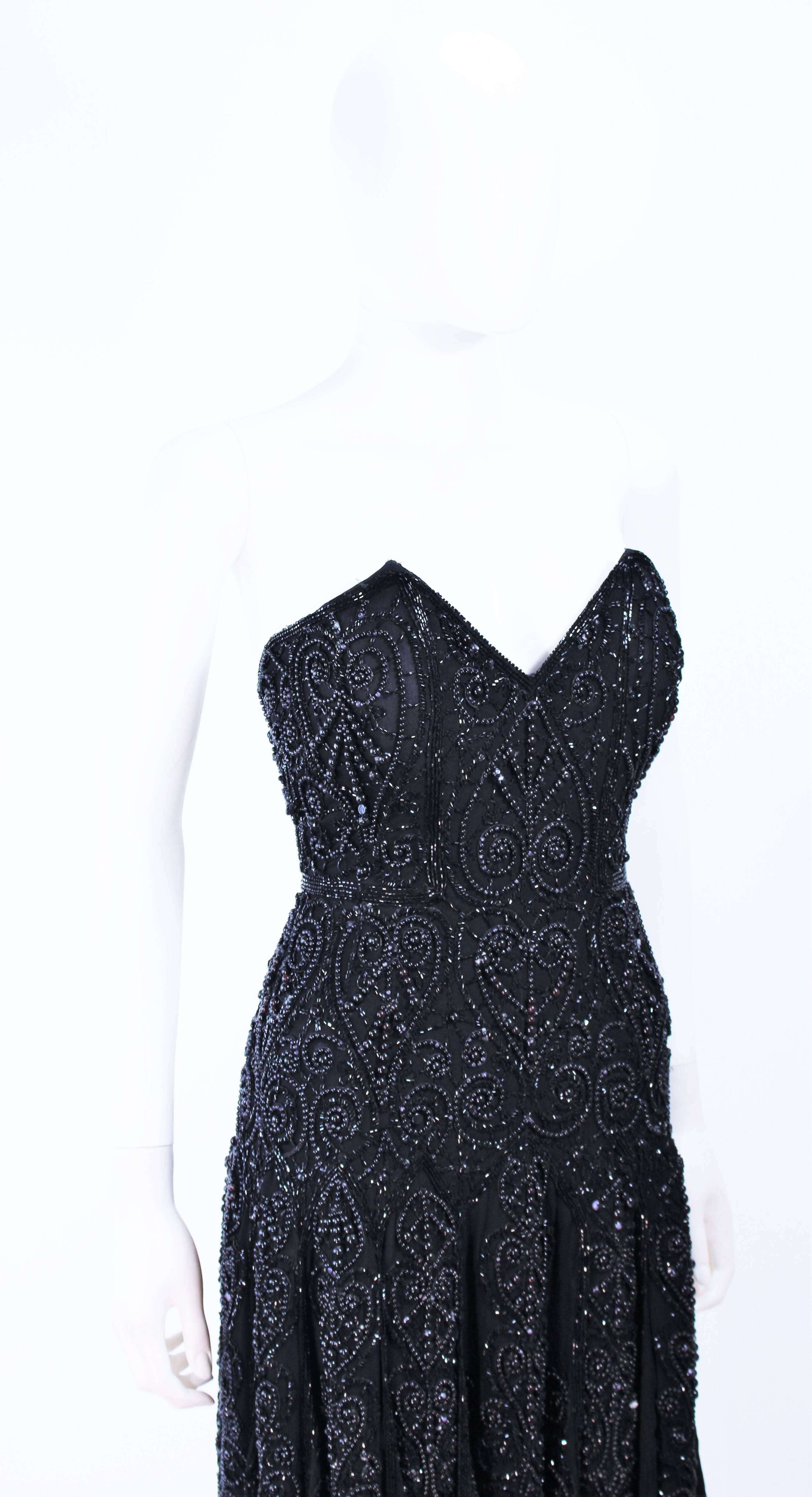 EAVIS & BROWN Vestido sin tirantes de terciopelo negro con muchas cuentas y gasa Talla 2 4 en venta 1