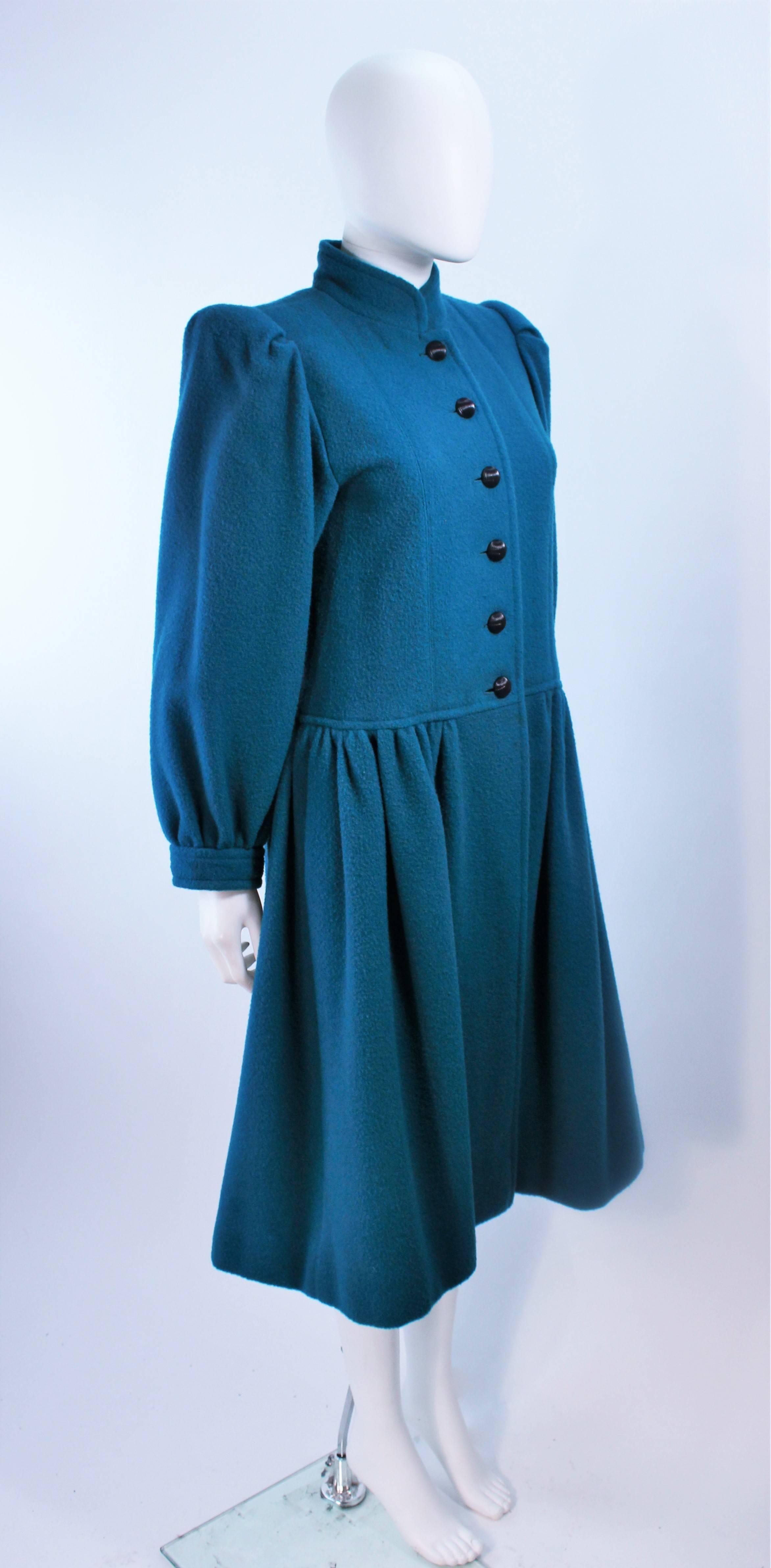 Donna Yves Saint Laurent Cappotto in lana turchese taglia 6 in vendita