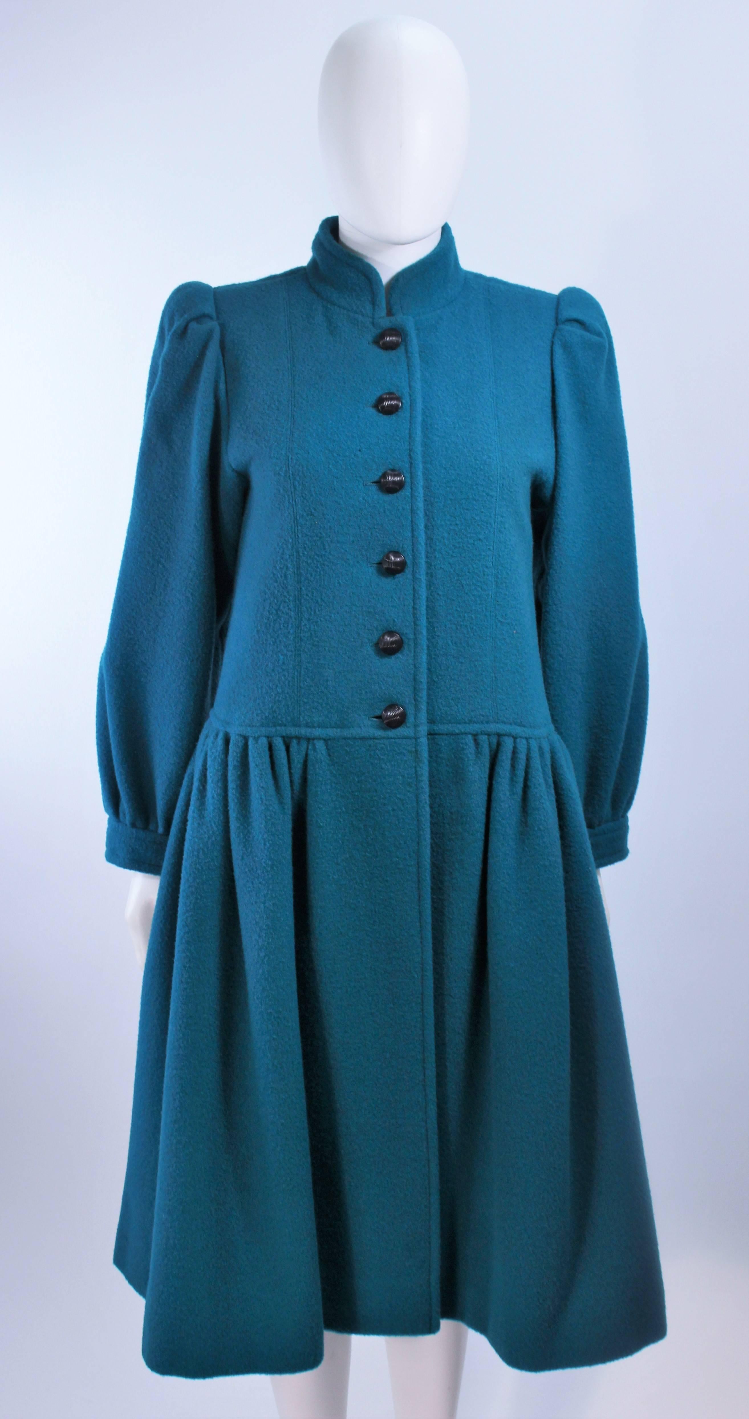 Blu Yves Saint Laurent Cappotto in lana turchese taglia 6 in vendita