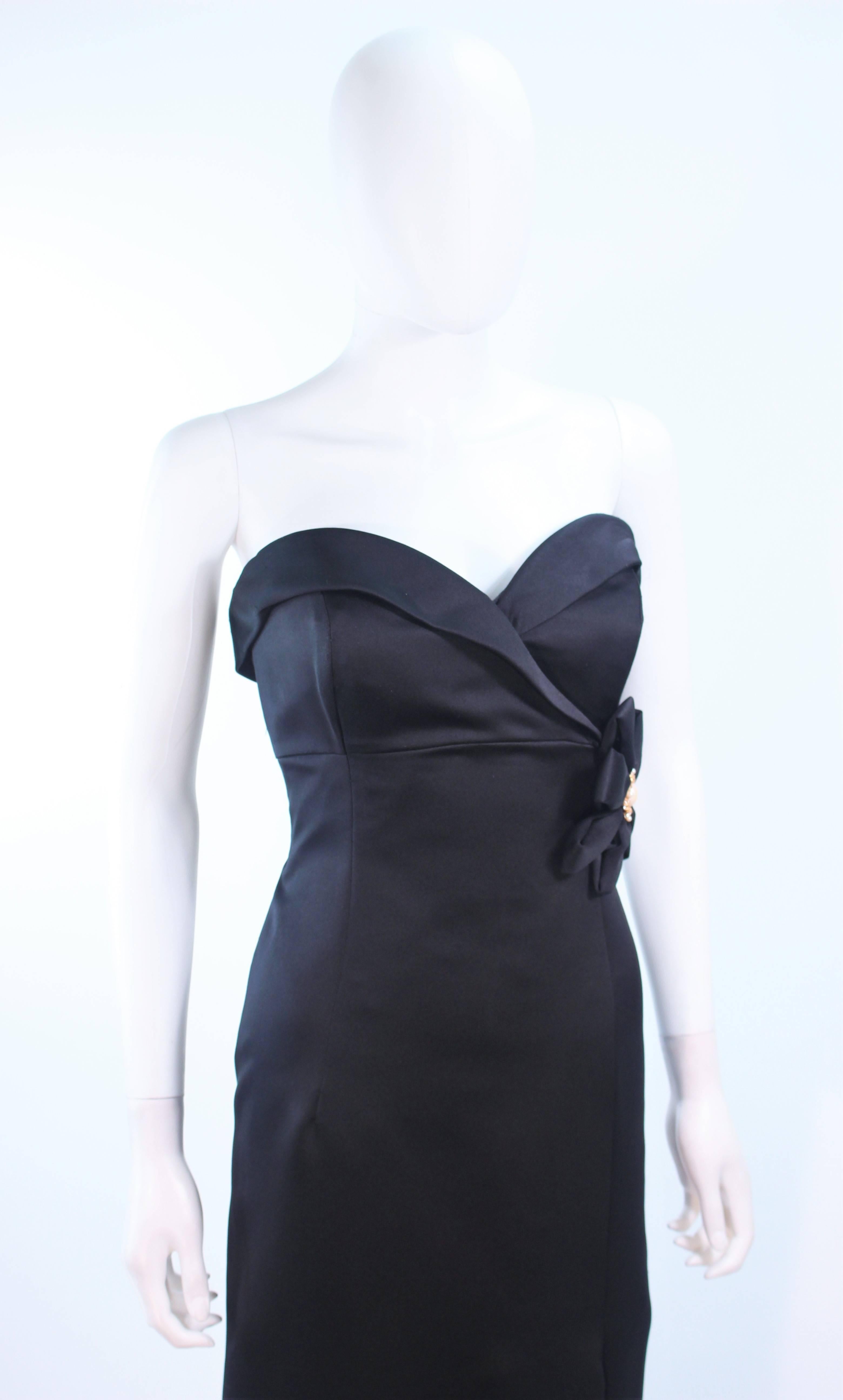 VICTOR COSTA Black Satin Gown with Side Bow Detail Size 6 8 For Sale 2