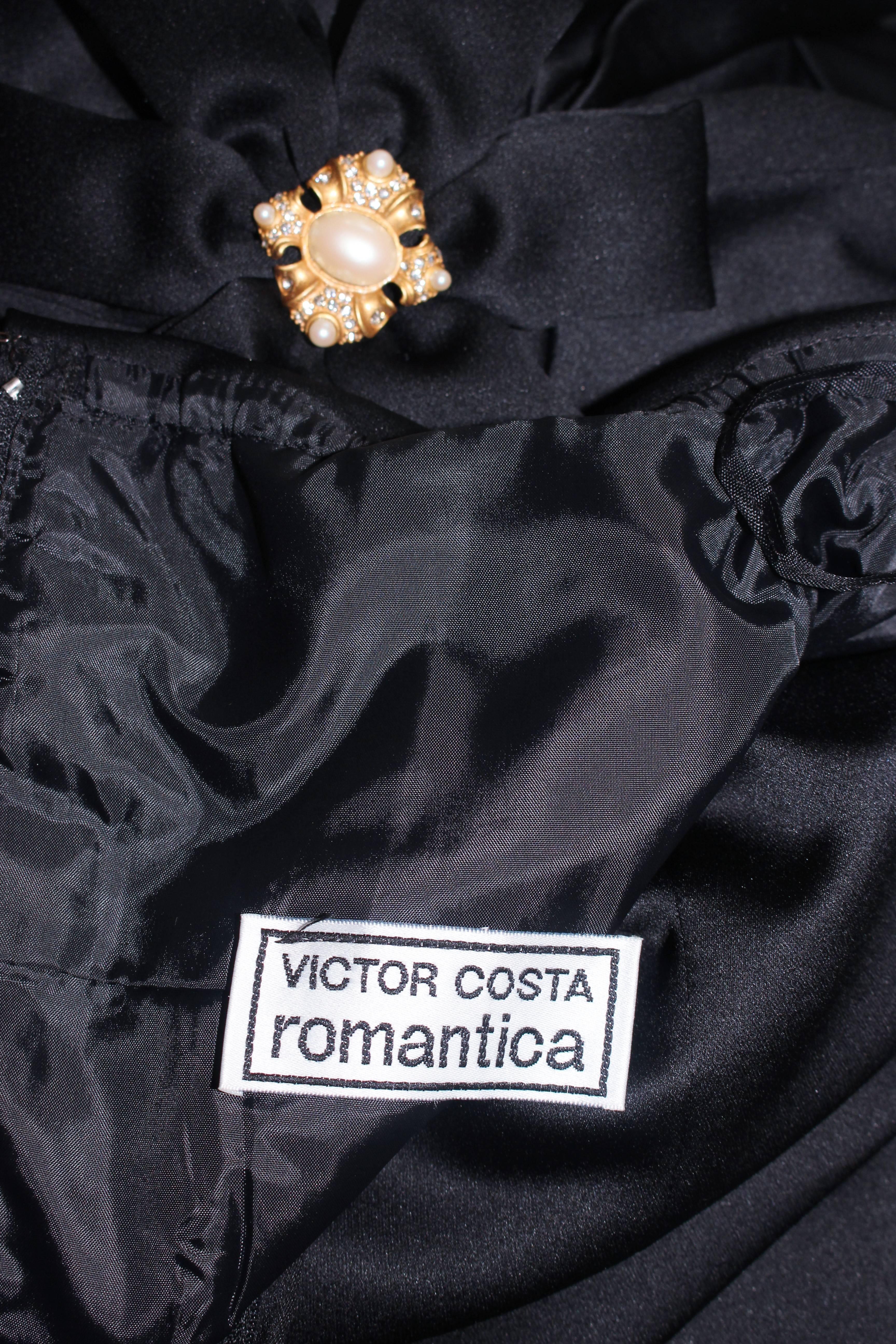 VICTOR COSTA Black Satin Gown with Side Bow Detail Size 6 8 For Sale 6