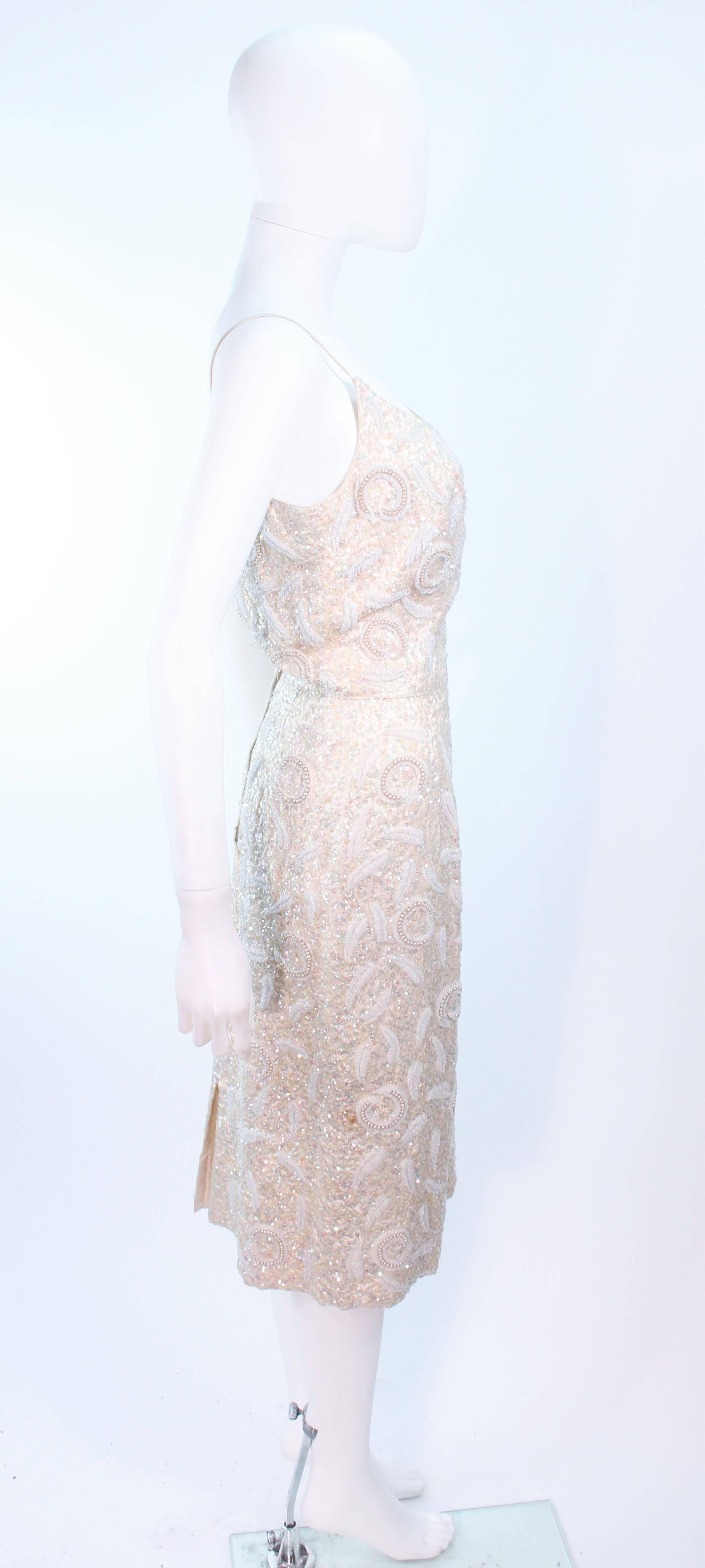 SWEE LO HAUTE COUTURE INTERNATIONAL Ivory Iridescent Cocktail Dress Size 8 10 For Sale 1