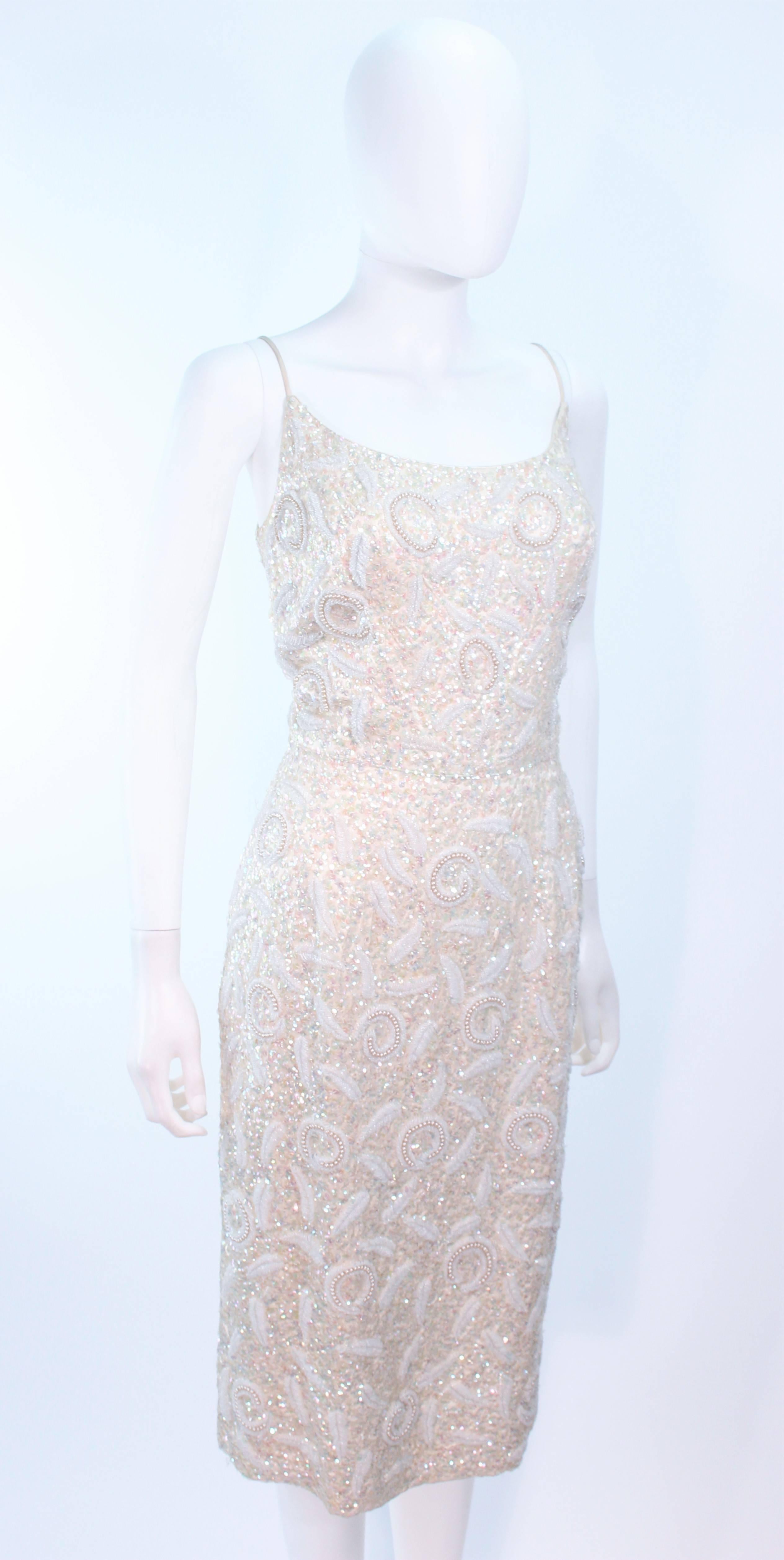 SWEE LO HAUTE COUTURE INTERNATIONAL Robe de cocktail ivoire irisée Taille 8 10 en vente 2