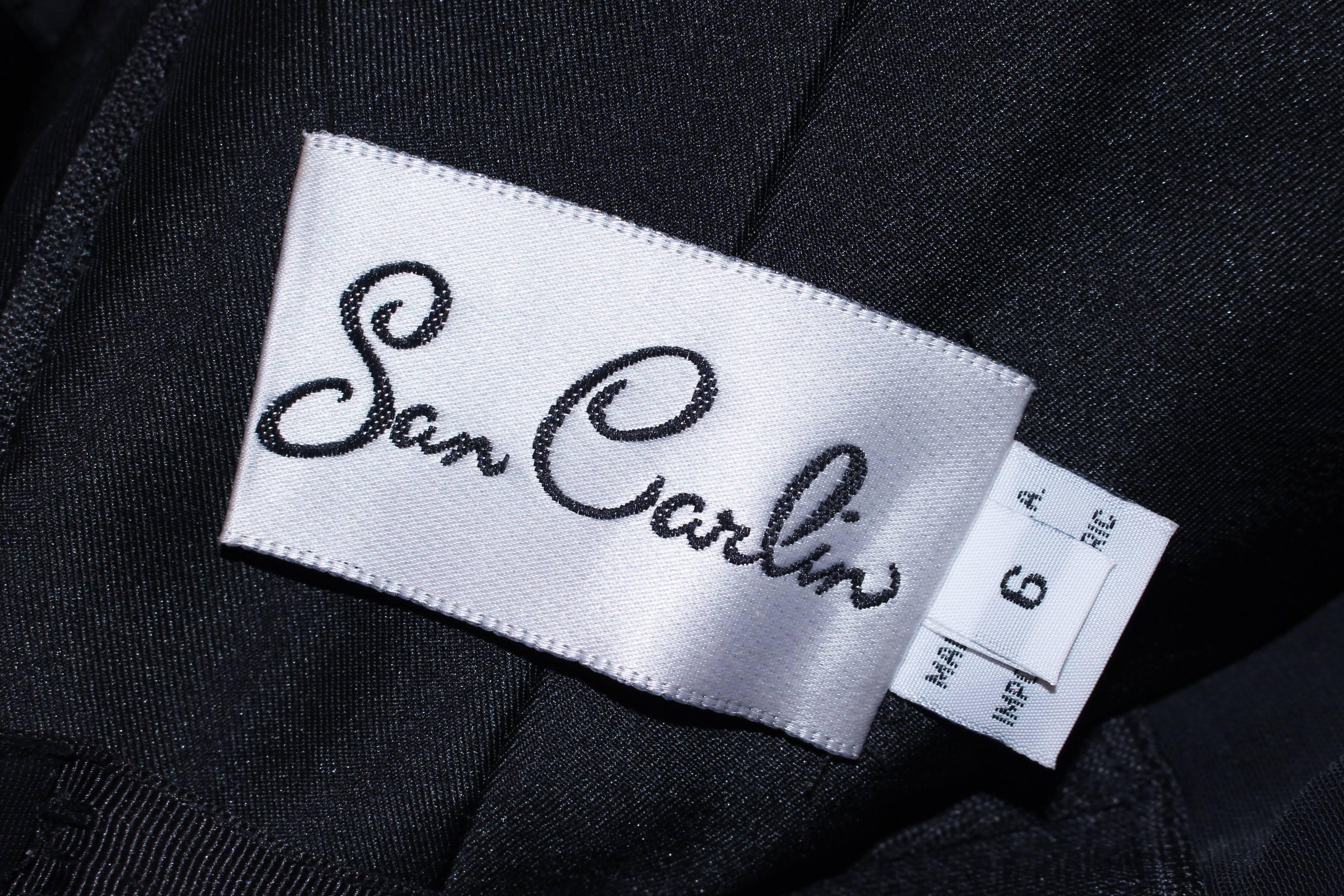 SAM CARLIN Bata de seda negra con detalles de encaje de lentejuelas blancas Talla 6 en venta 3