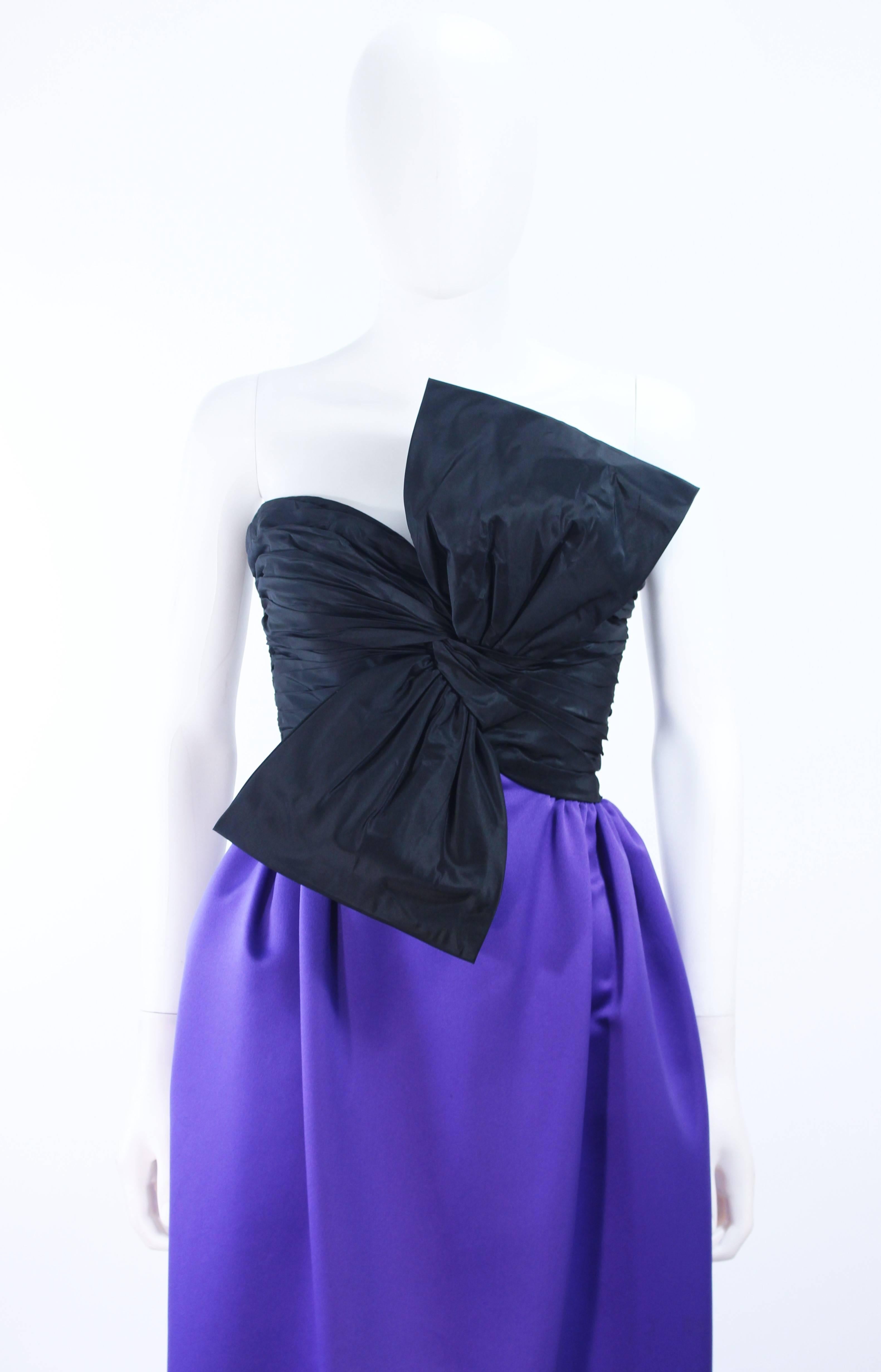 JILL RICHARDS Black and Purple Satin Gown with Bow Applique Size 4 6 In Excellent Condition In Los Angeles, CA