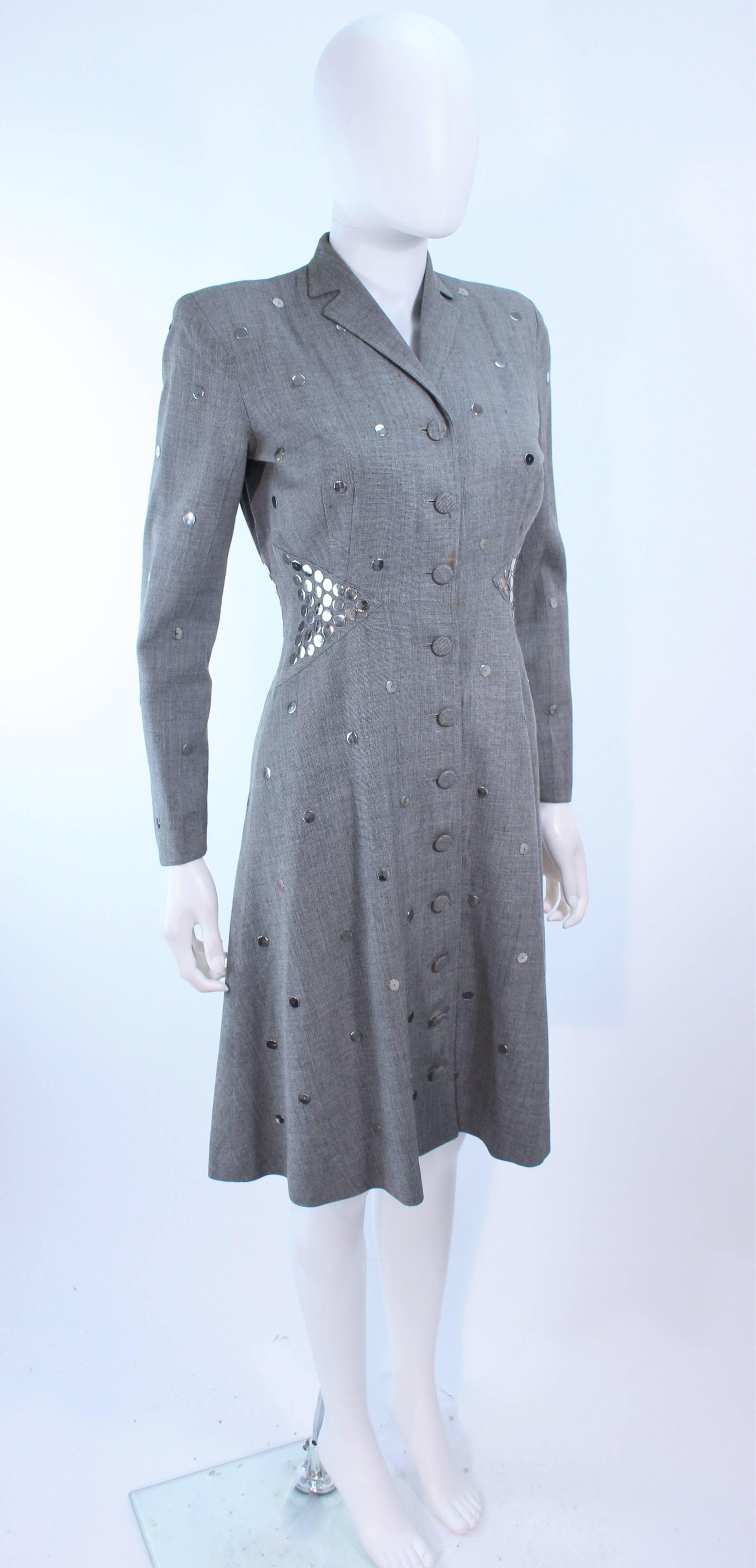 KAY COLLIER Grey Wool Coat Dress with Sequin Applique Size 2 4 In Excellent Condition For Sale In Los Angeles, CA