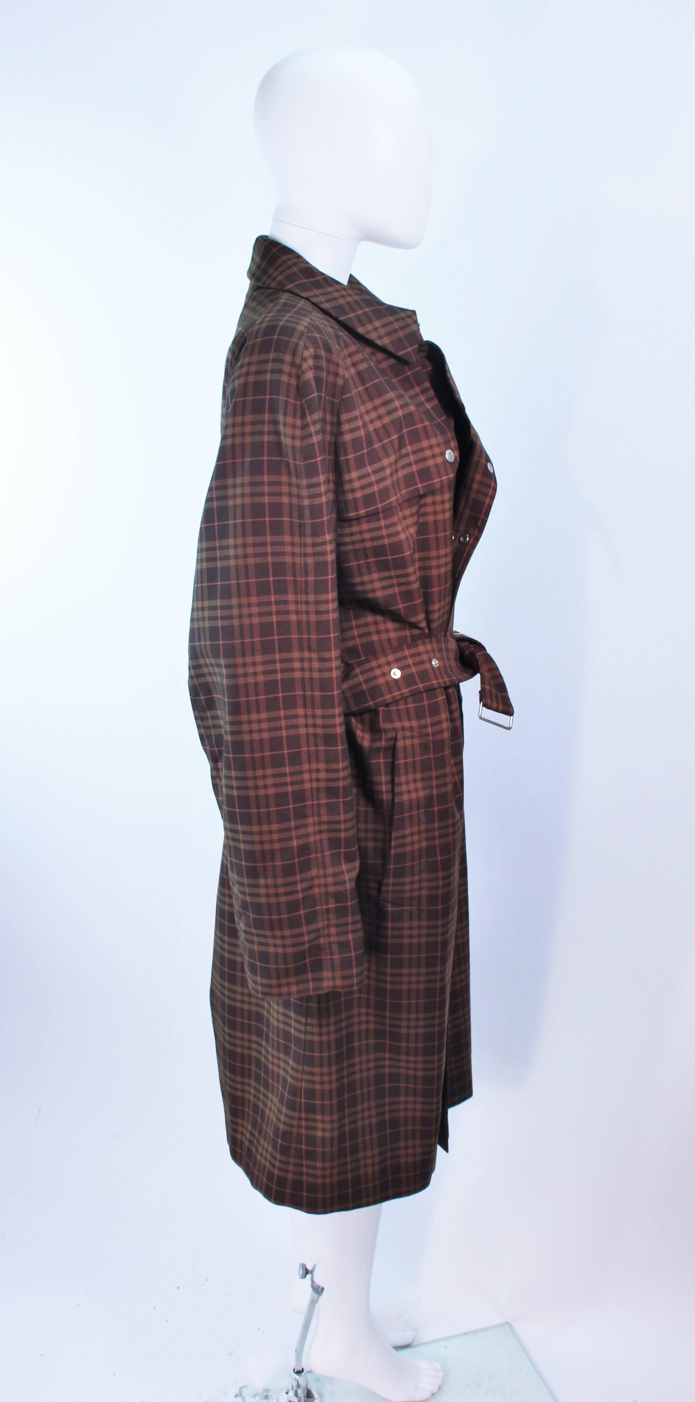 BURBERRY Chocolate Plaid Double Breast Trench Coat Size Large In Excellent Condition In Los Angeles, CA