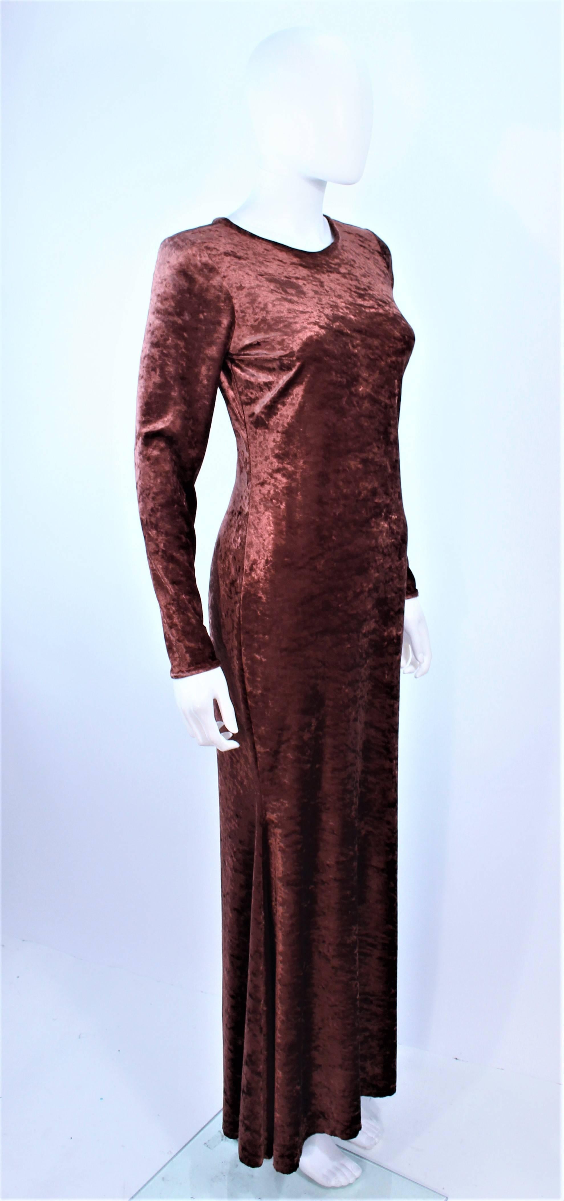 MARLY THOMAS - Robe longue à manches longues en velours extensible cuivré, taille 4/6 Pour femmes en vente