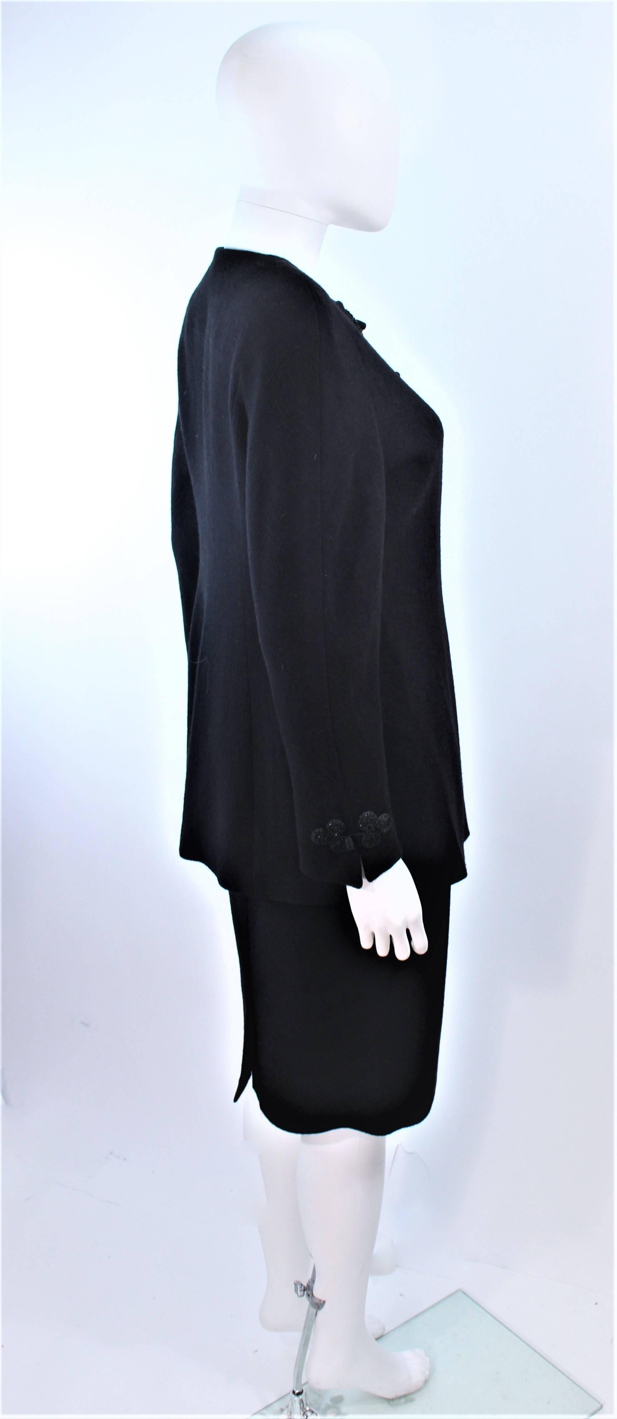 VALENTINO Tailleur jupe en laine noire perlée Taille 6 8 en vente 1