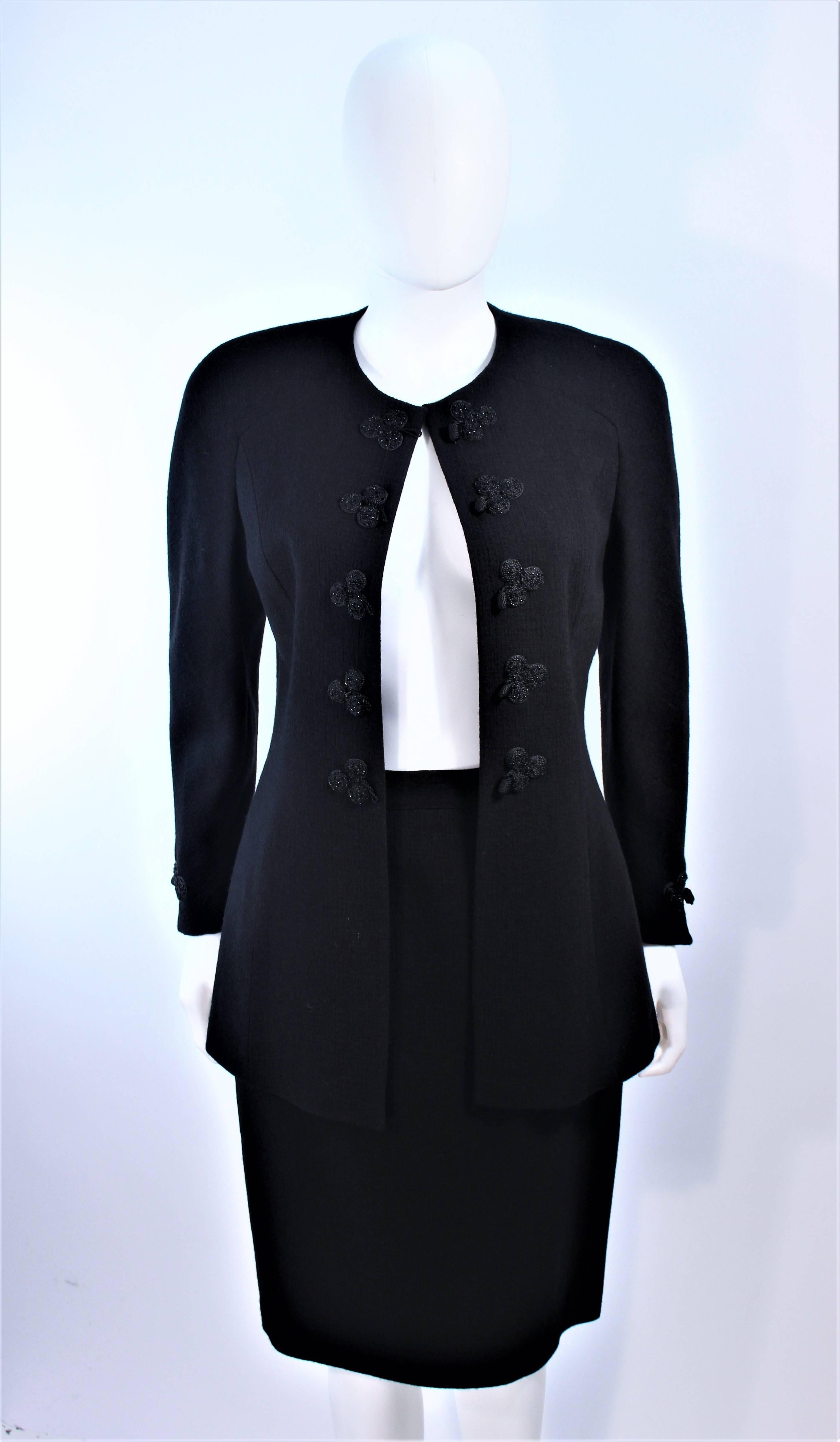 VALENTINO Tailleur jupe en laine noire perlée Taille 6 8 Excellent état - En vente à Los Angeles, CA