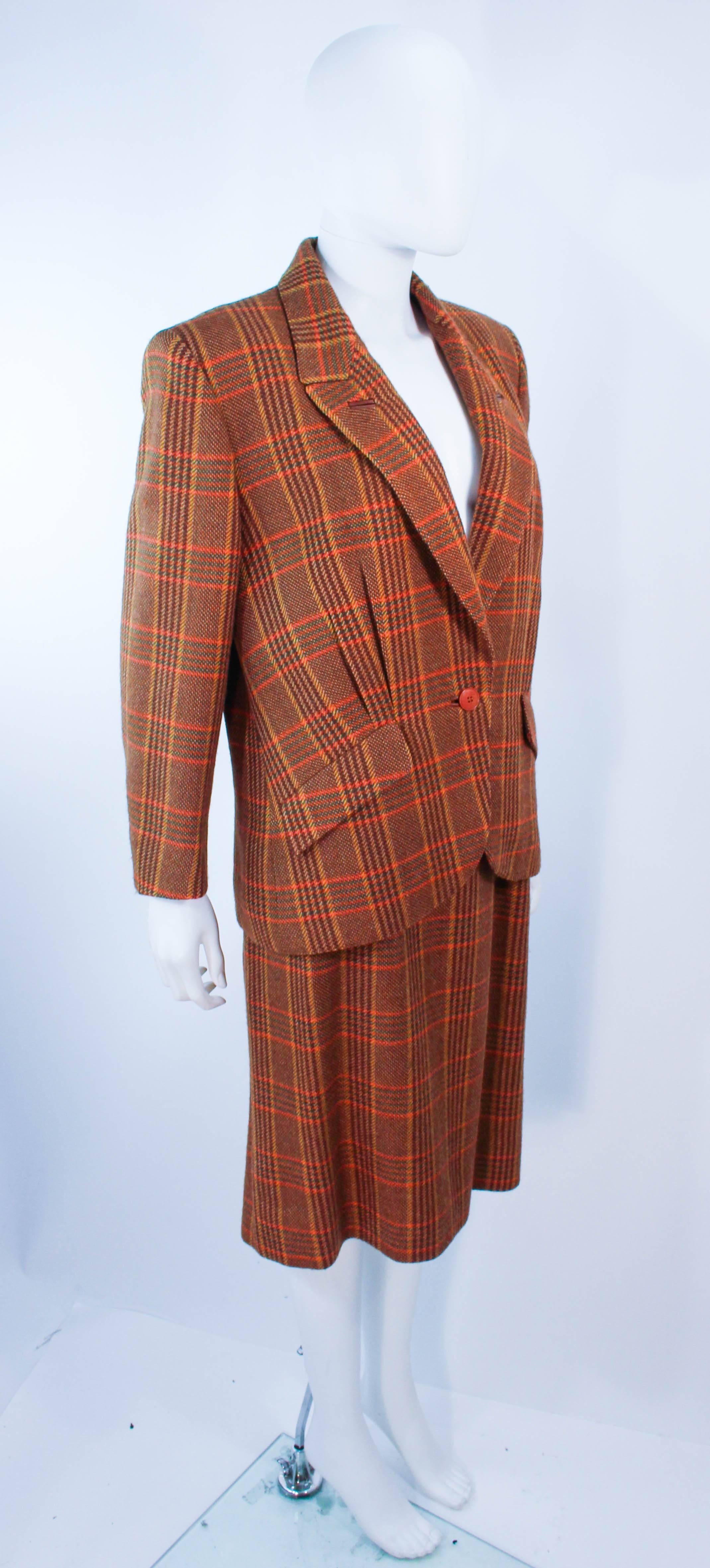 Tailleur jupe à carreaux marron Hermès, taille 46 Excellent état - En vente à Los Angeles, CA