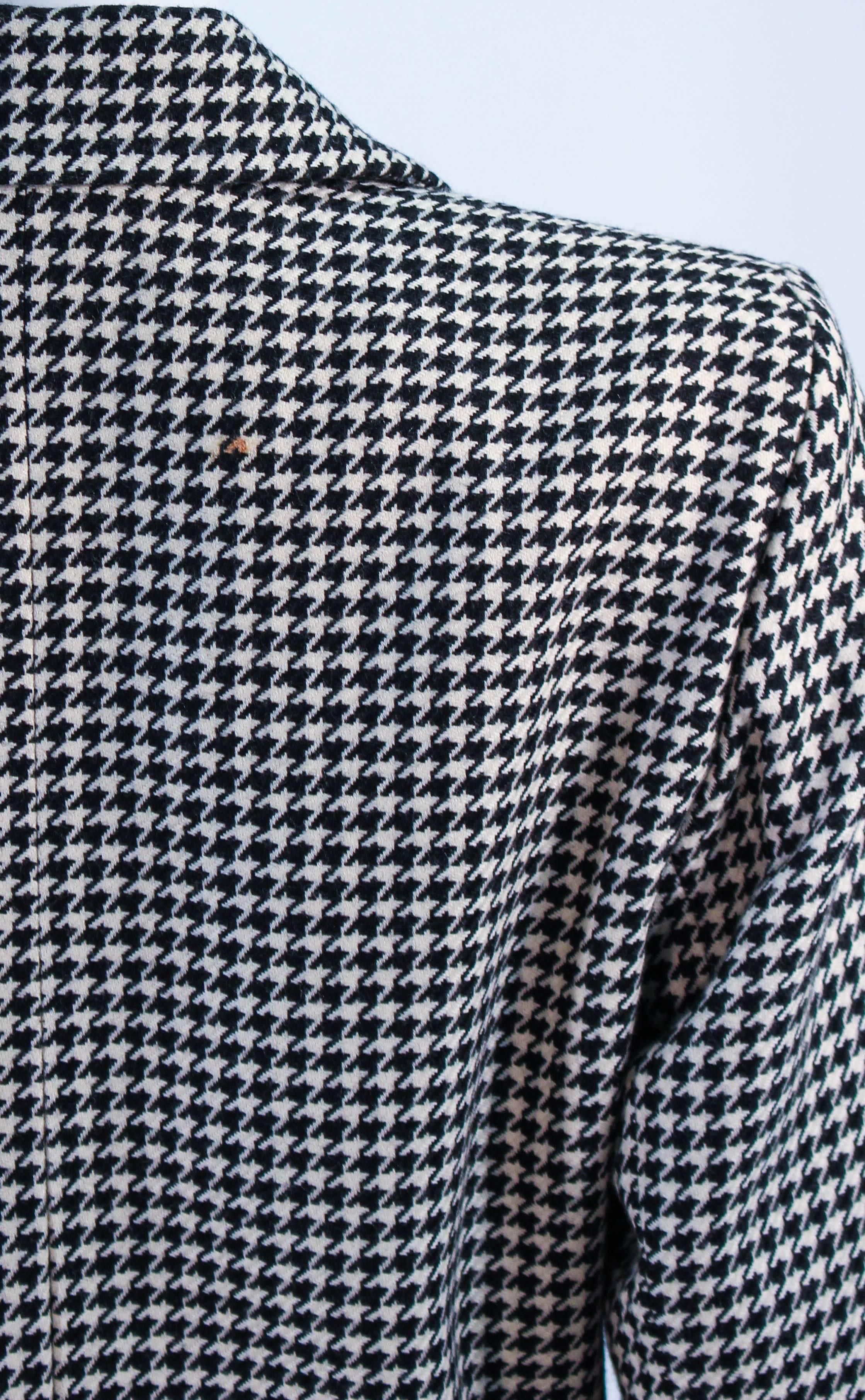 YVES SAINT LAURENT Black and White Houndstooth Skirt Suit Size 8 10 For Sale 1