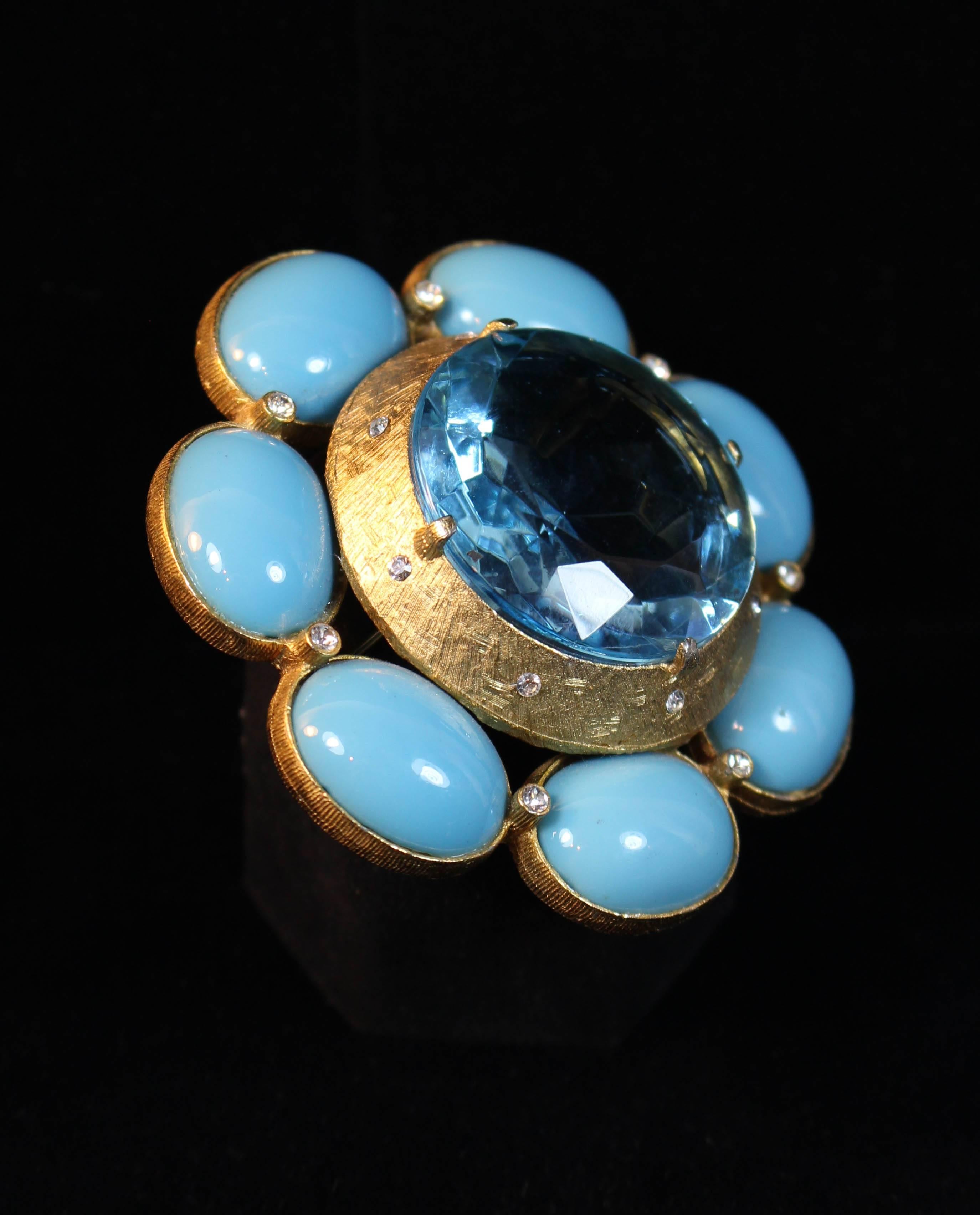 Briana Turquoise and Gold Hue Brooch with Rhinestones In Excellent Condition In Los Angeles, CA