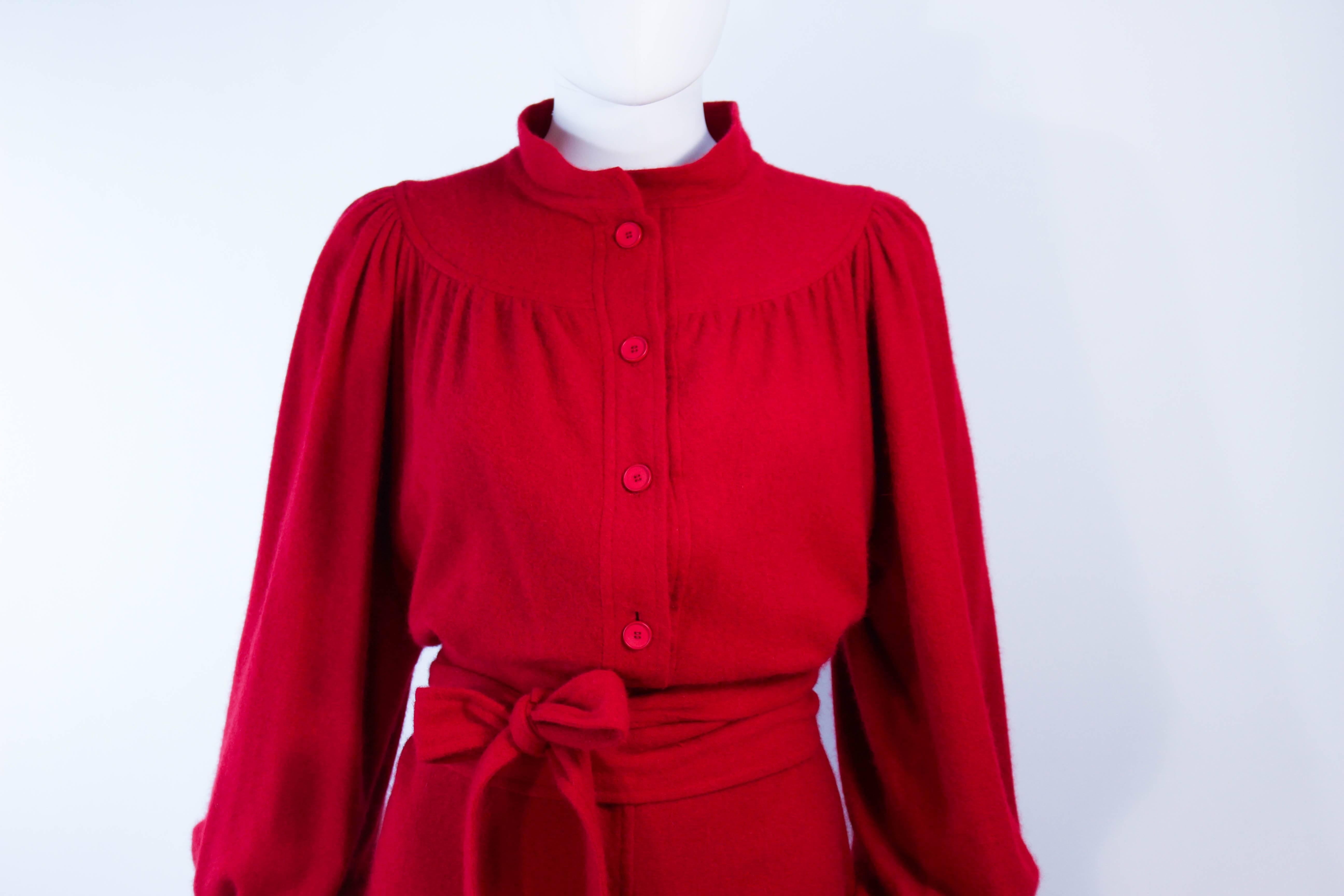 UNGARO Vintage Red Wool Cashmere Blend Dress Size 8 In Excellent Condition In Los Angeles, CA