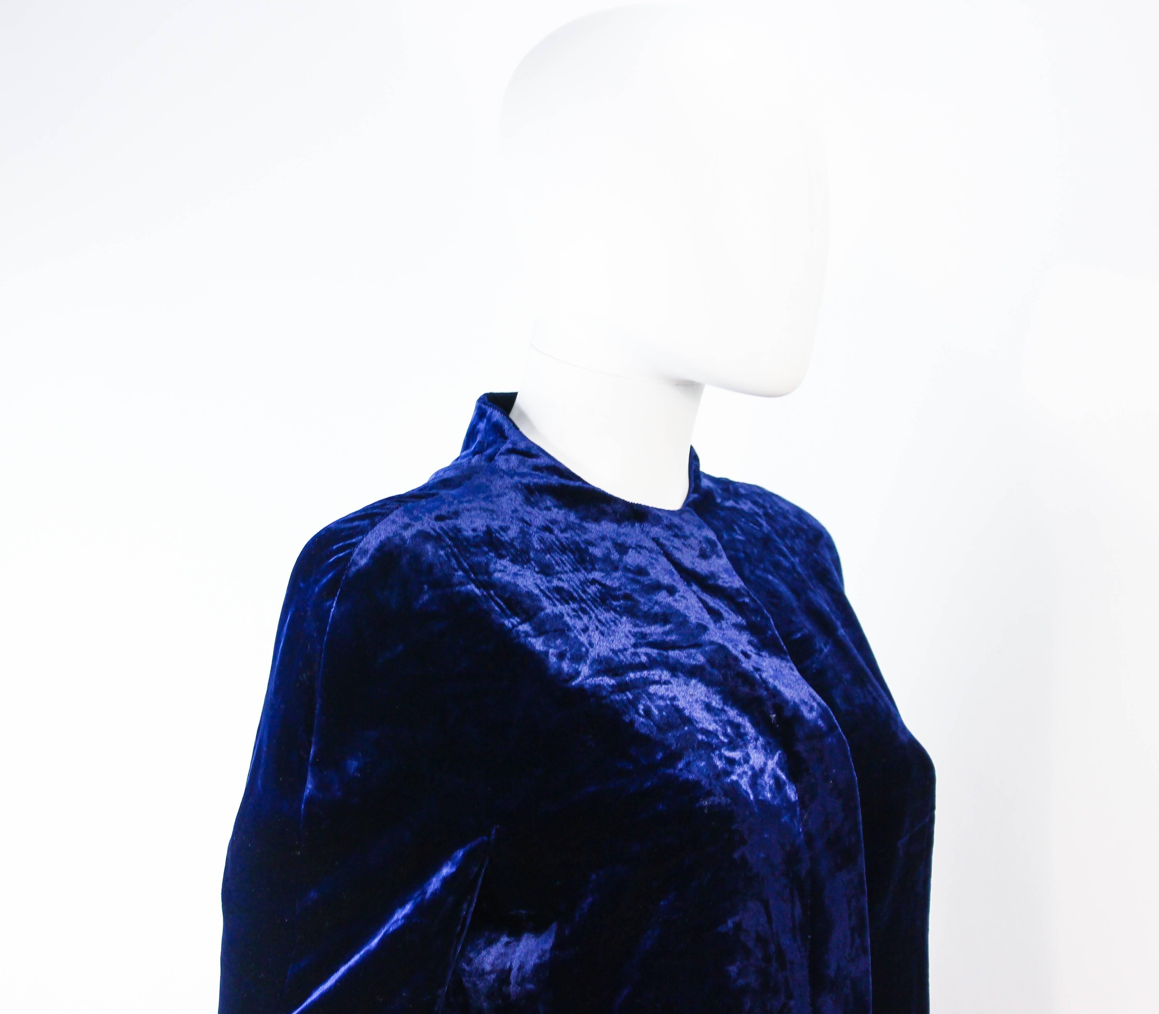 KRIZIA Royal Midnight Blue Velvet Coat Size 42 2
