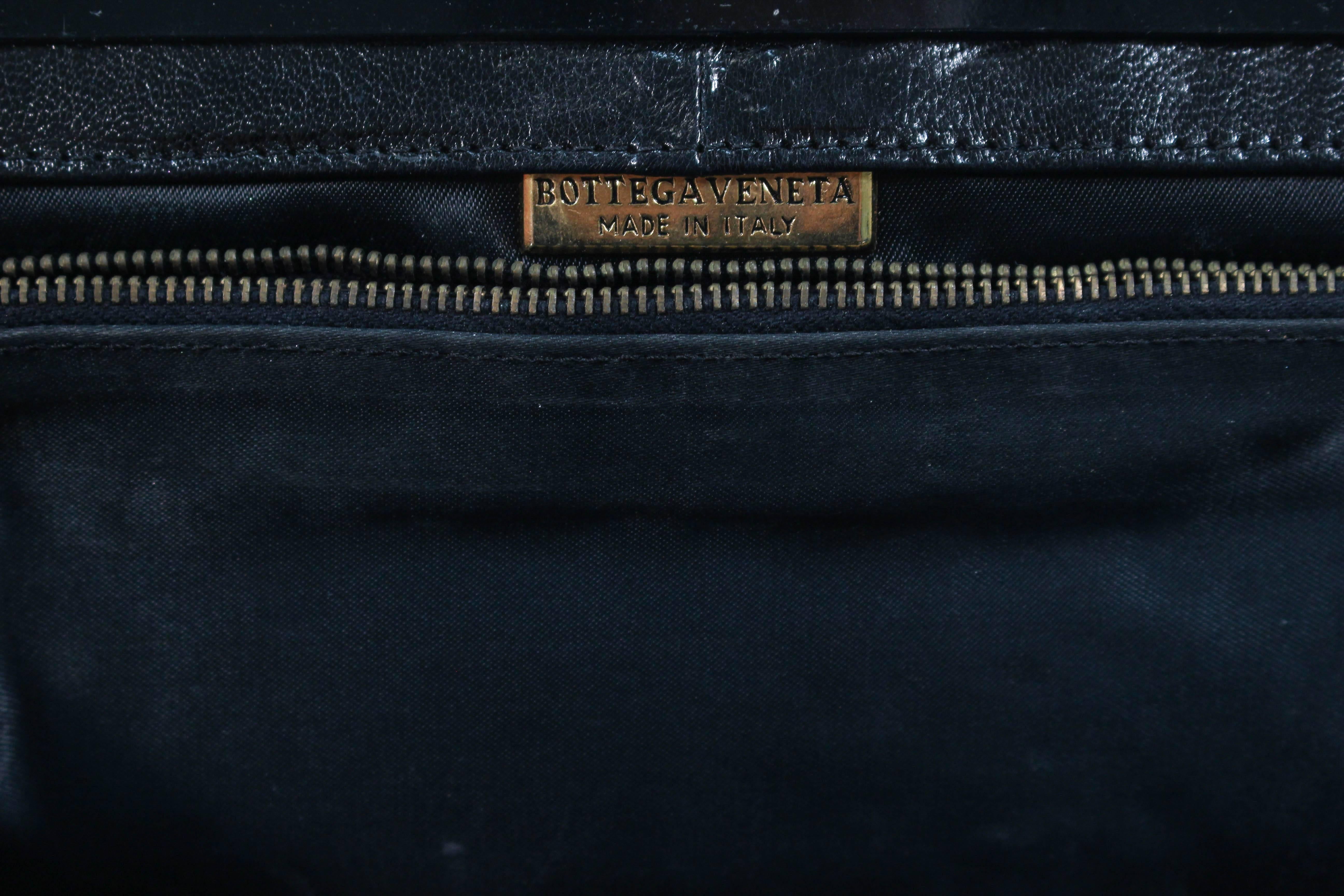 BOTTEGA VENETA Vintage Black Polished Calfskin Clutch with Latch Clasp 3